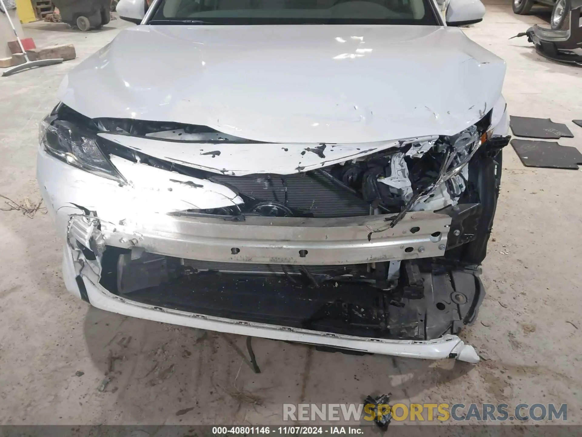 6 Photograph of a damaged car 4T1B11HK1KU796072 TOYOTA CAMRY 2019