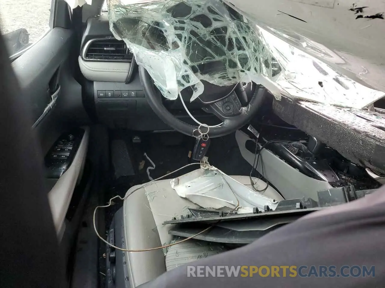 8 Photograph of a damaged car 4T1B11HK1KU796380 TOYOTA CAMRY 2019