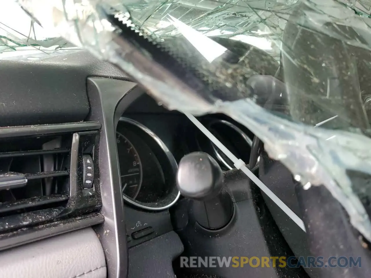 9 Photograph of a damaged car 4T1B11HK1KU796380 TOYOTA CAMRY 2019