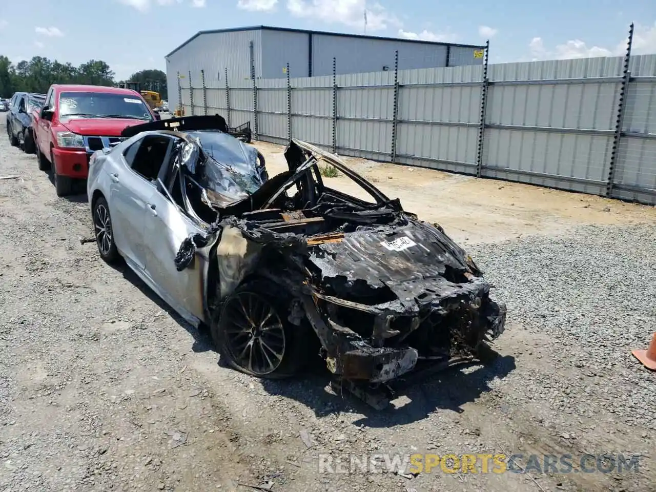 1 Photograph of a damaged car 4T1B11HK1KU798386 TOYOTA CAMRY 2019