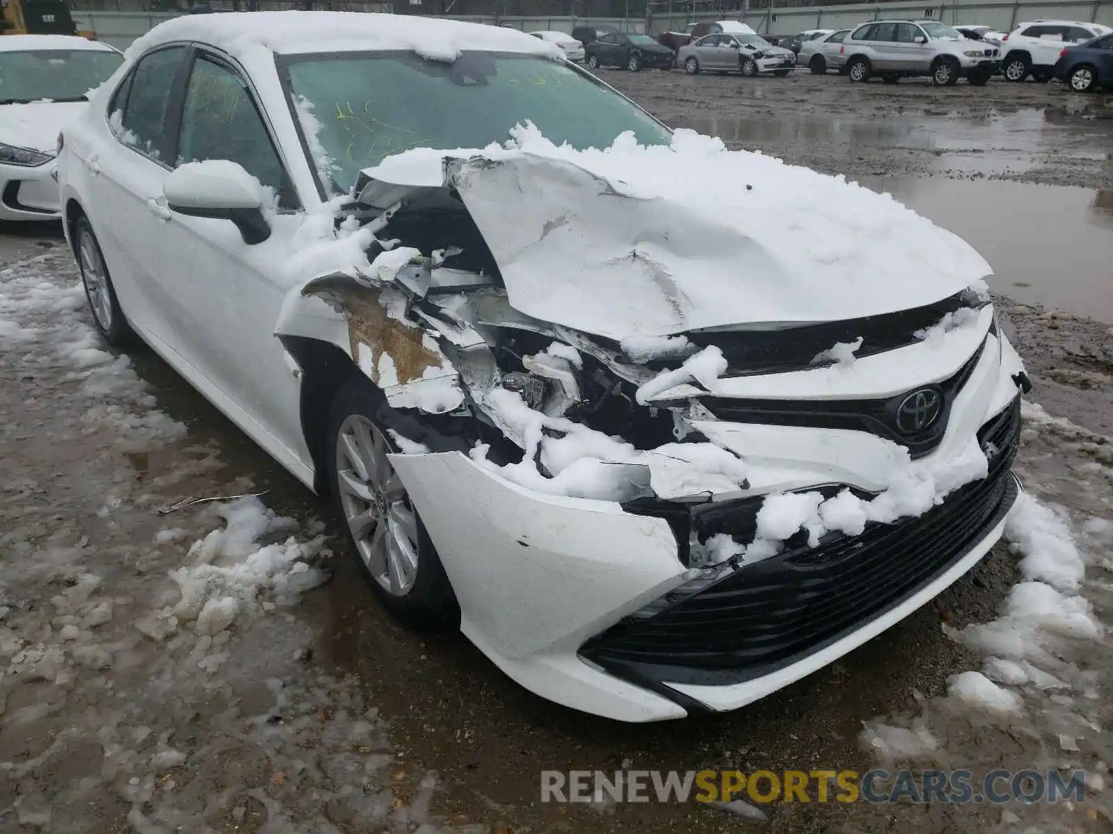 9 Photograph of a damaged car 4T1B11HK1KU801724 TOYOTA CAMRY 2019