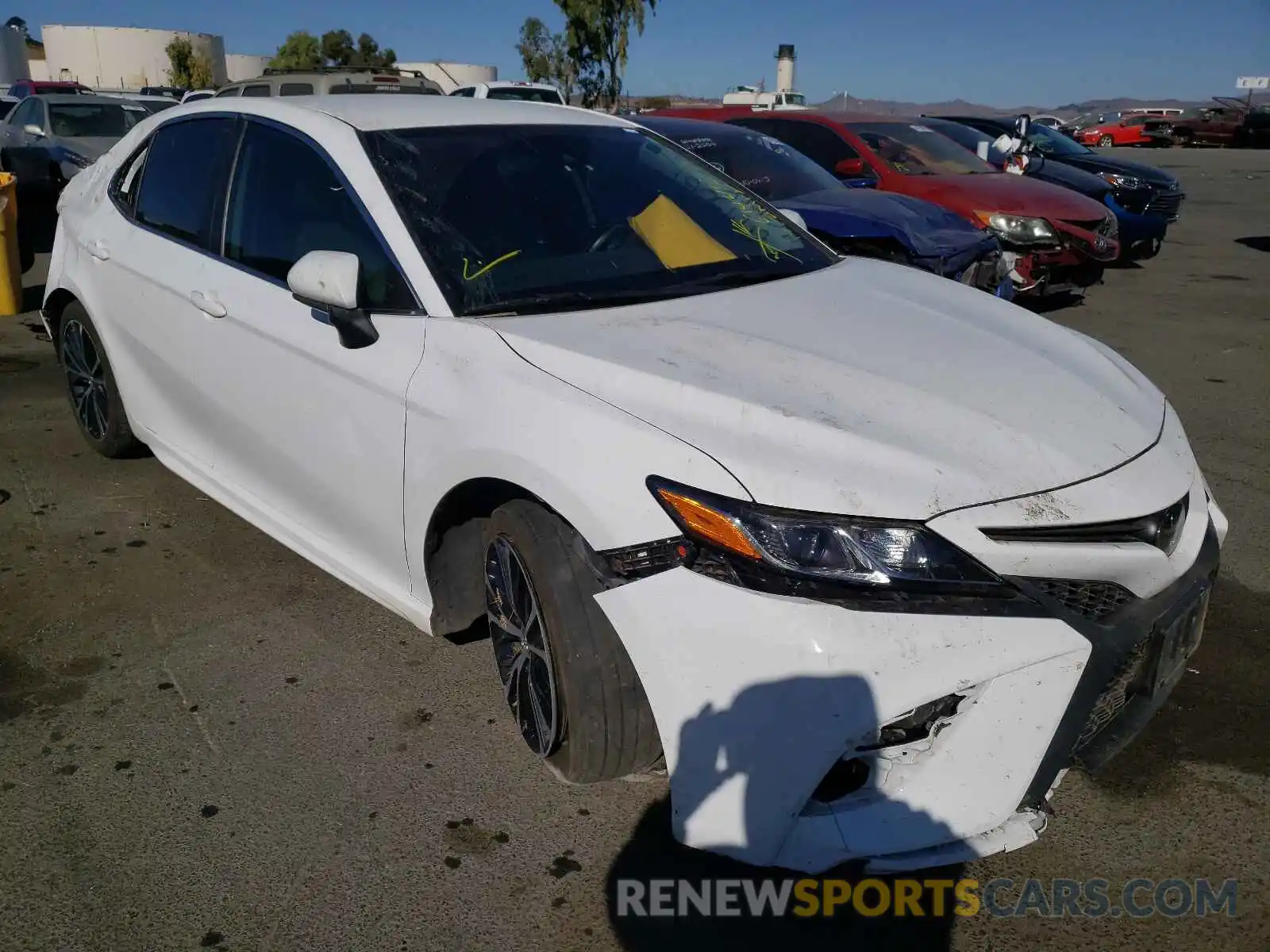 1 Photograph of a damaged car 4T1B11HK1KU802131 TOYOTA CAMRY 2019