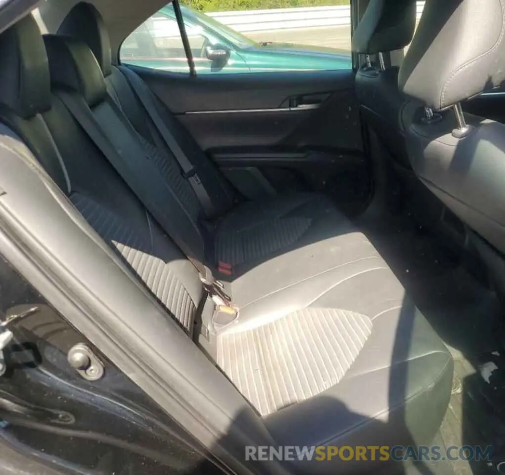 10 Photograph of a damaged car 4T1B11HK1KU803666 TOYOTA CAMRY 2019