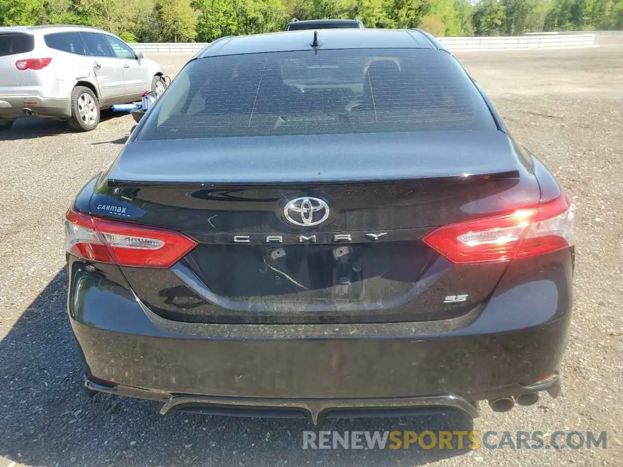 6 Photograph of a damaged car 4T1B11HK1KU803666 TOYOTA CAMRY 2019
