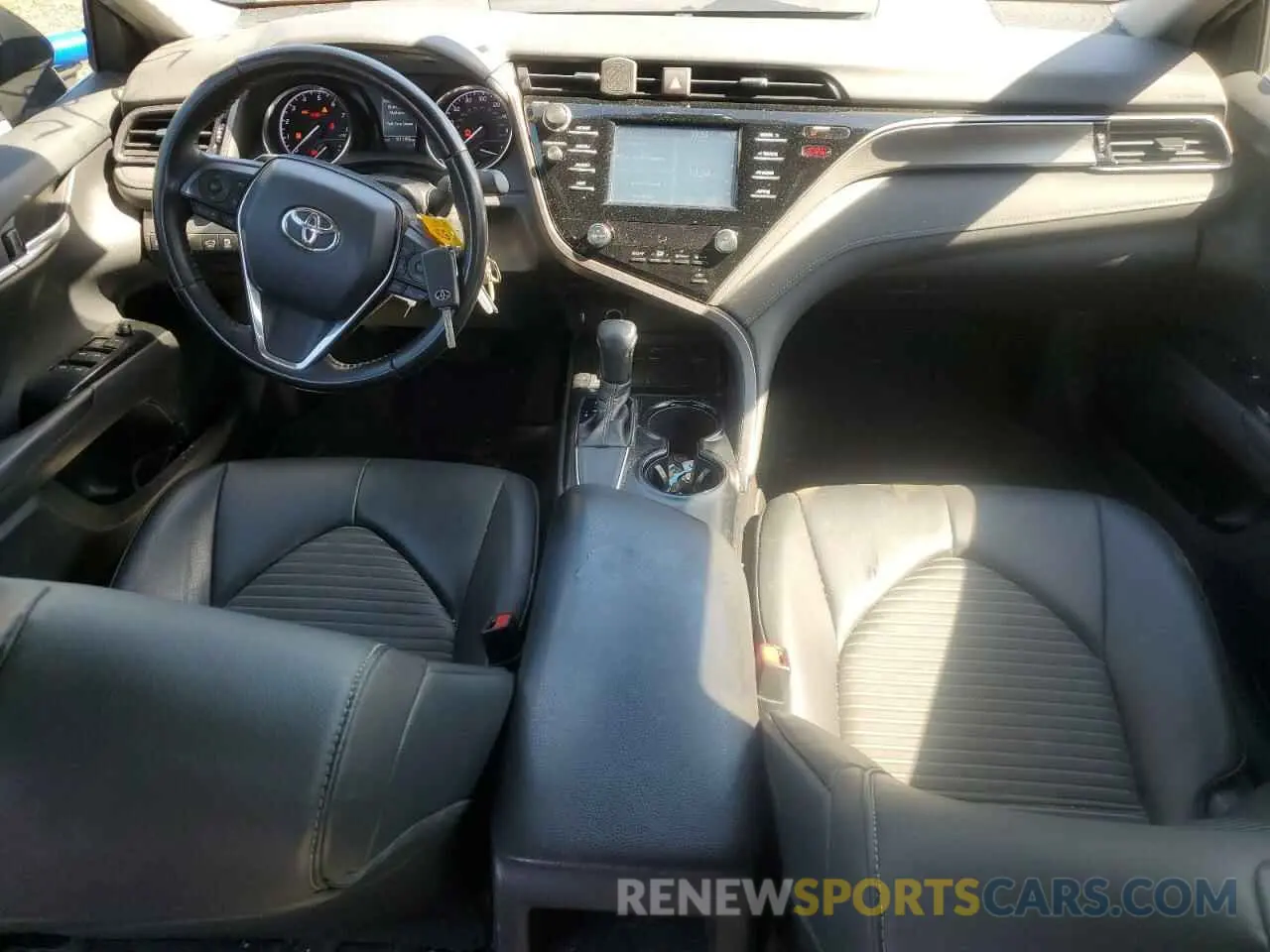 8 Photograph of a damaged car 4T1B11HK1KU803666 TOYOTA CAMRY 2019