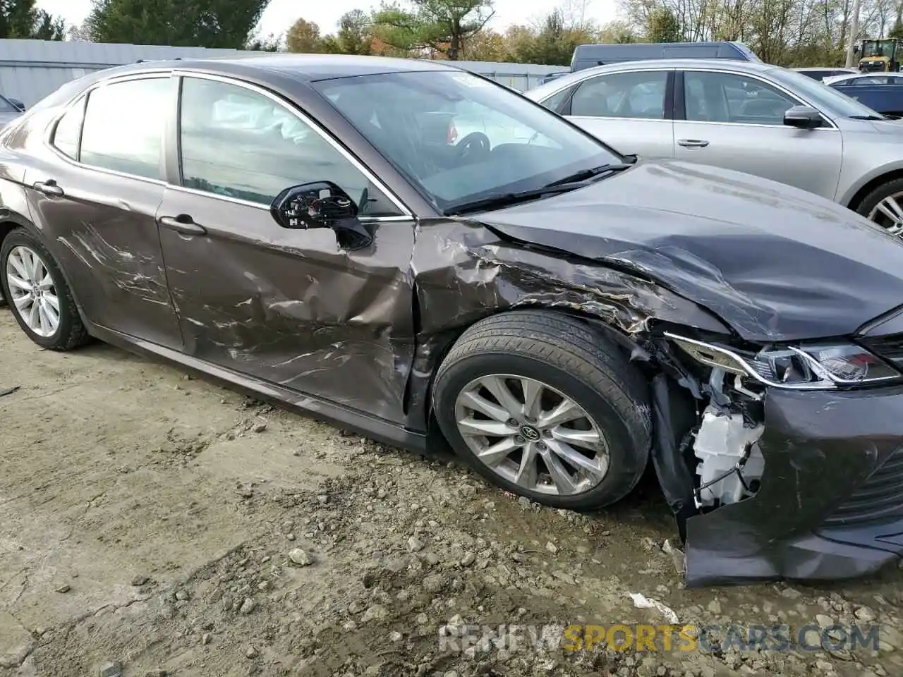 9 Photograph of a damaged car 4T1B11HK1KU803764 TOYOTA CAMRY 2019