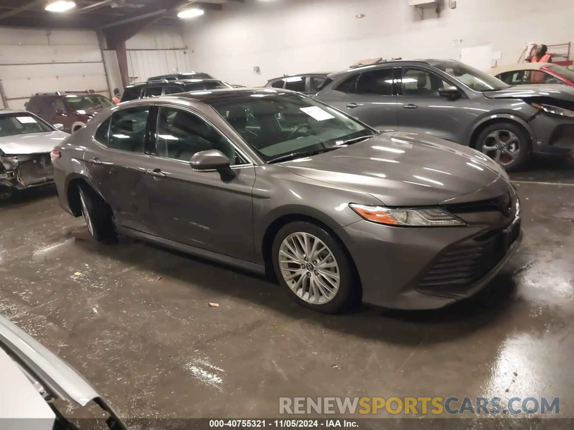 1 Photograph of a damaged car 4T1B11HK1KU804106 TOYOTA CAMRY 2019