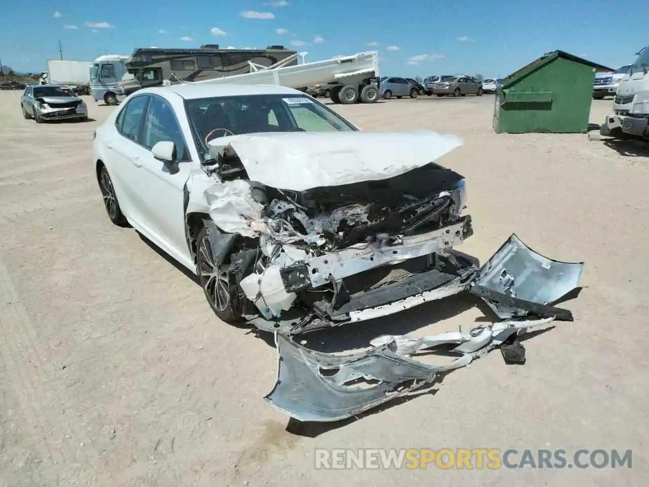 1 Photograph of a damaged car 4T1B11HK1KU808575 TOYOTA CAMRY 2019