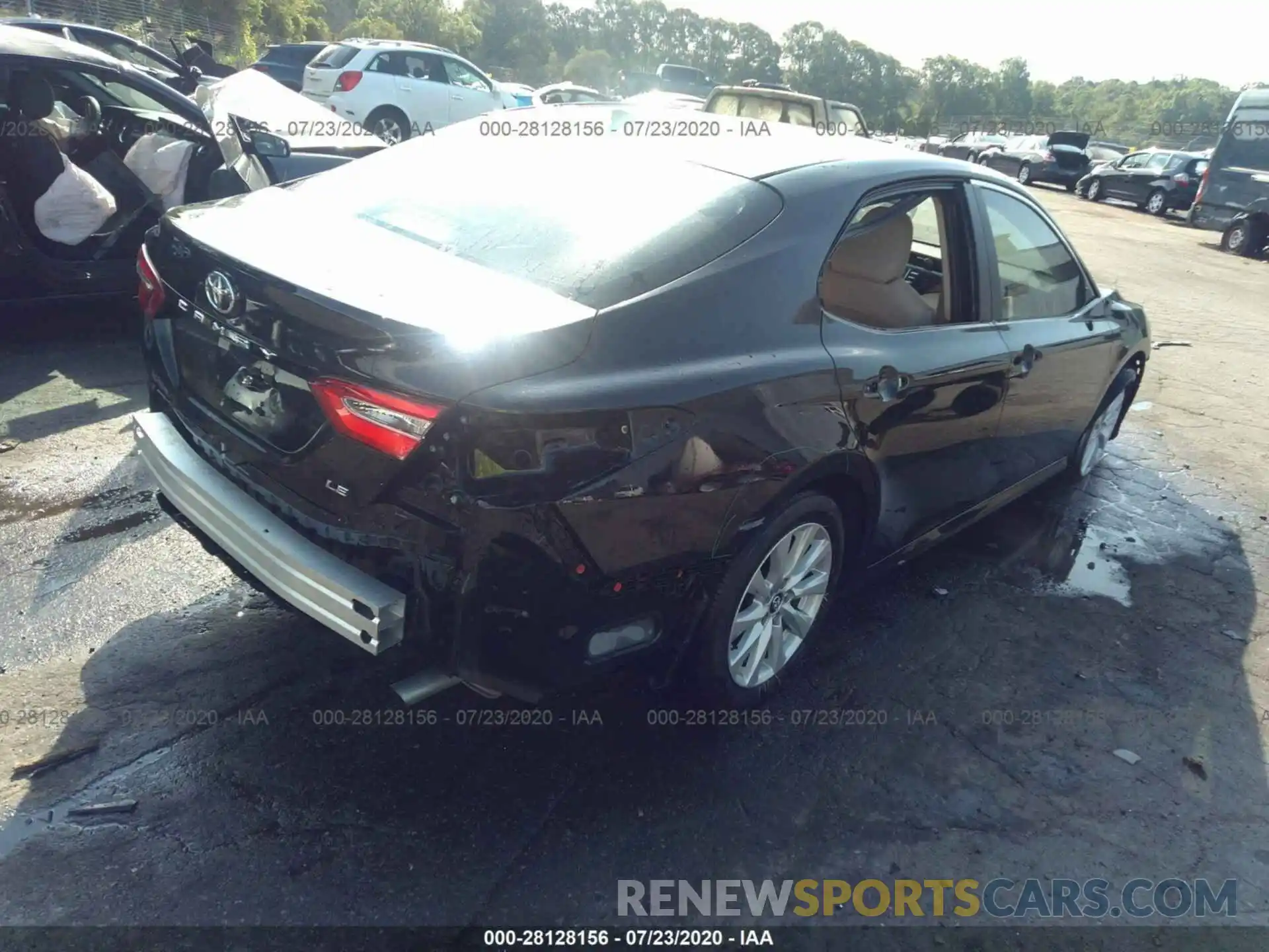 4 Photograph of a damaged car 4T1B11HK1KU812352 TOYOTA CAMRY 2019