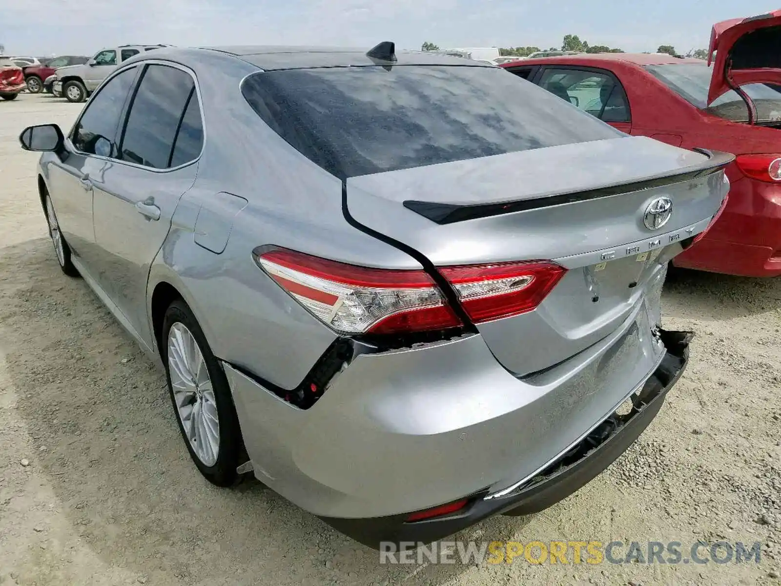 3 Photograph of a damaged car 4T1B11HK1KU815848 TOYOTA CAMRY 2019