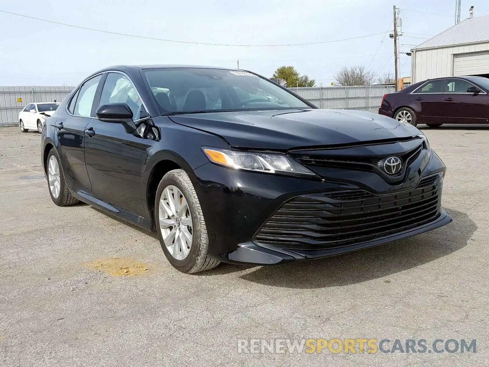 1 Photograph of a damaged car 4T1B11HK1KU816143 TOYOTA CAMRY 2019