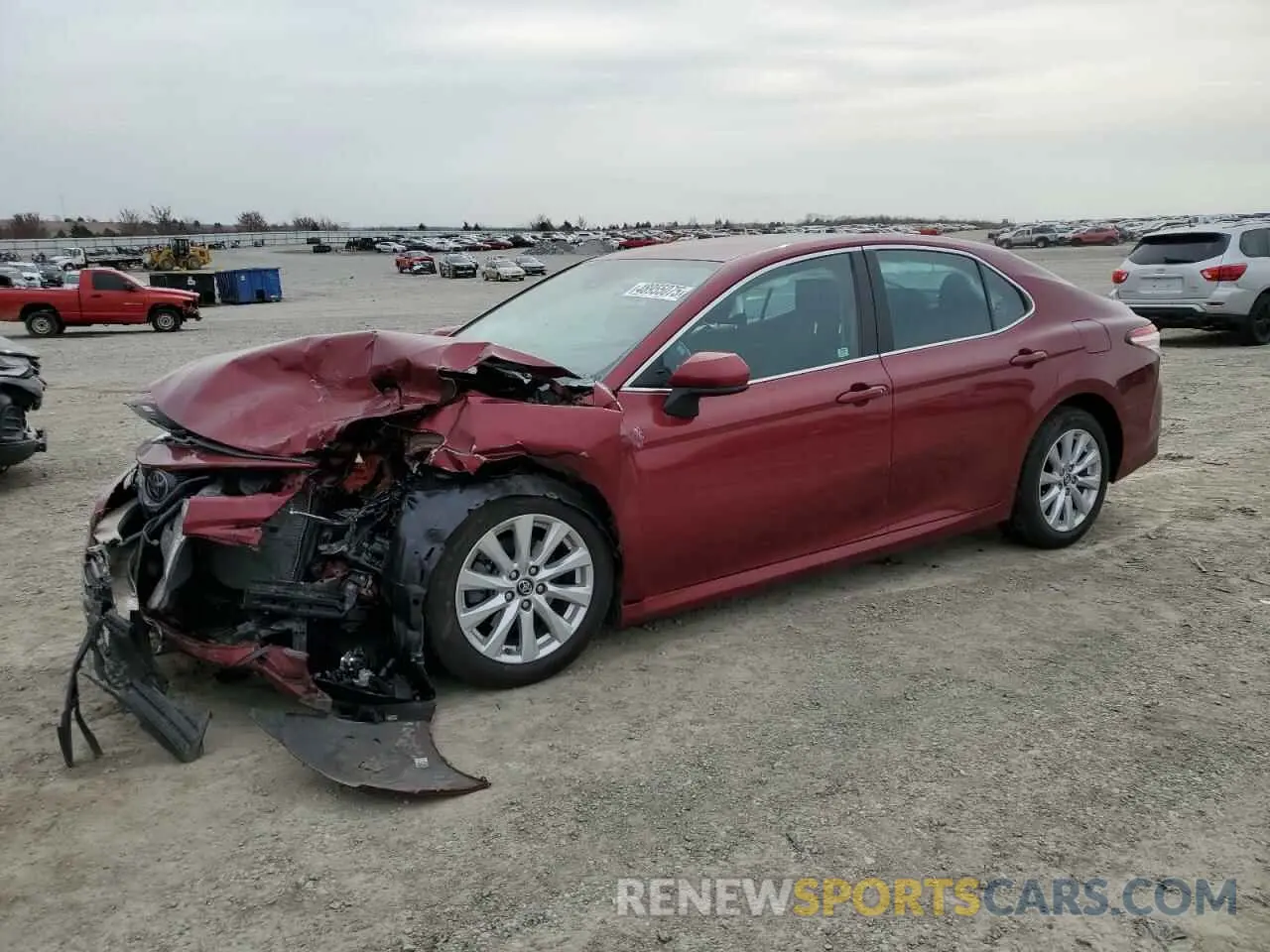 1 Photograph of a damaged car 4T1B11HK1KU819382 TOYOTA CAMRY 2019