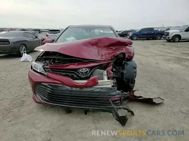11 Photograph of a damaged car 4T1B11HK1KU819382 TOYOTA CAMRY 2019
