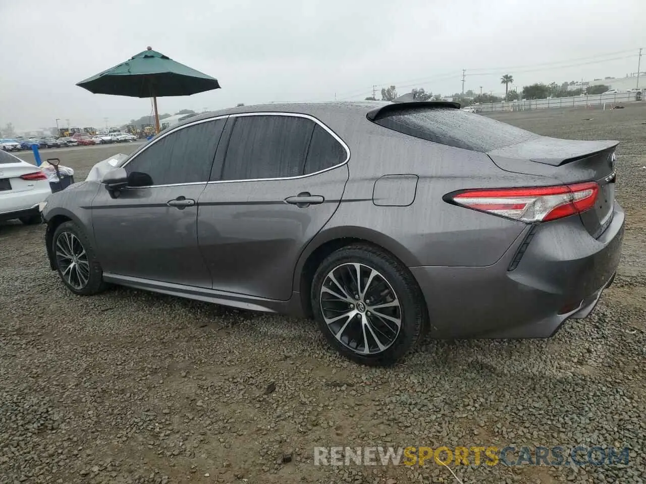 10 Photograph of a damaged car 4T1B11HK1KU820211 TOYOTA CAMRY 2019