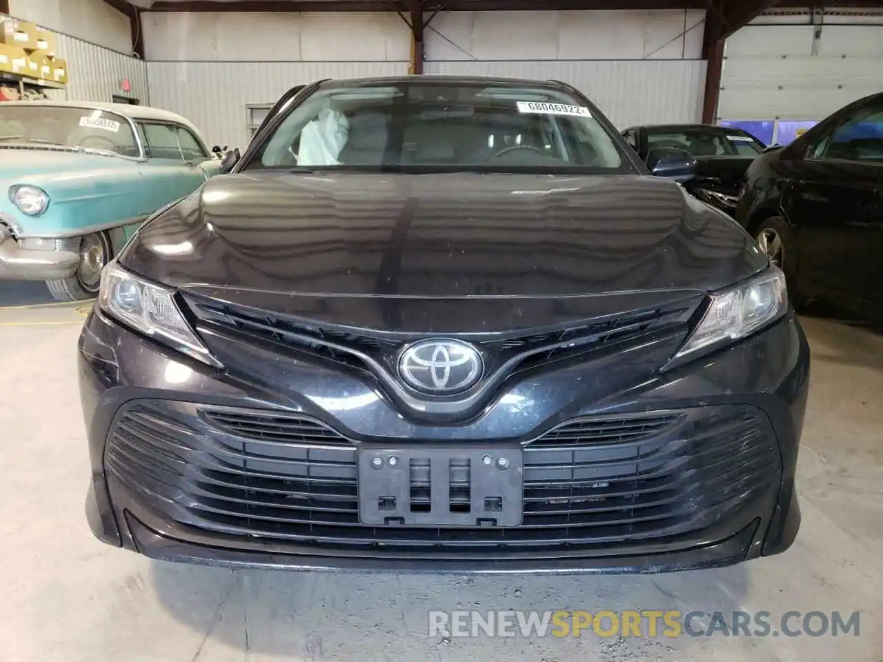 5 Photograph of a damaged car 4T1B11HK1KU824811 TOYOTA CAMRY 2019