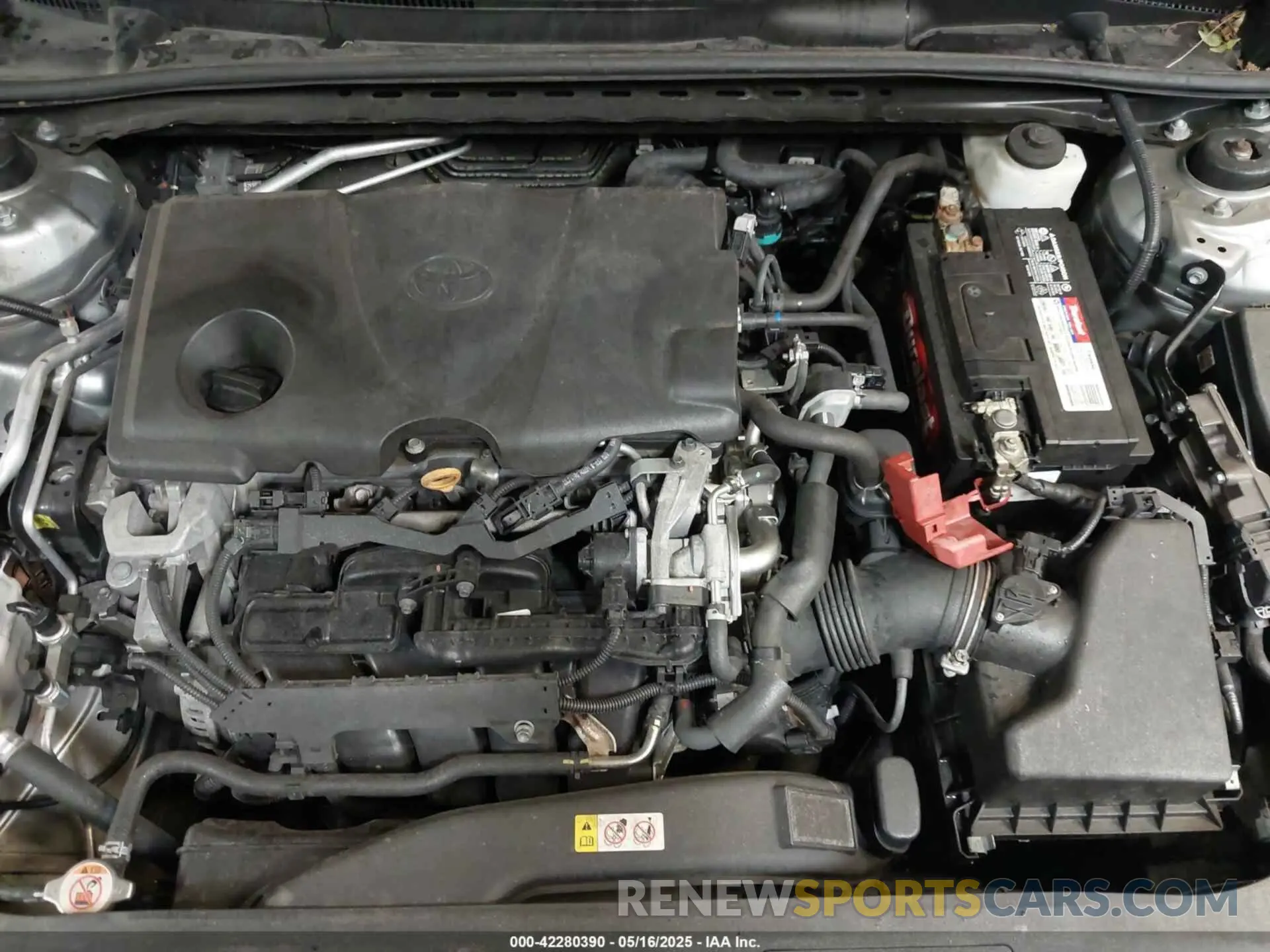 10 Photograph of a damaged car 4T1B11HK1KU834643 TOYOTA CAMRY 2019