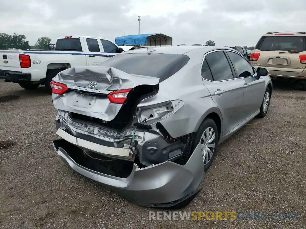 4 Photograph of a damaged car 4T1B11HK1KU836201 TOYOTA CAMRY 2019