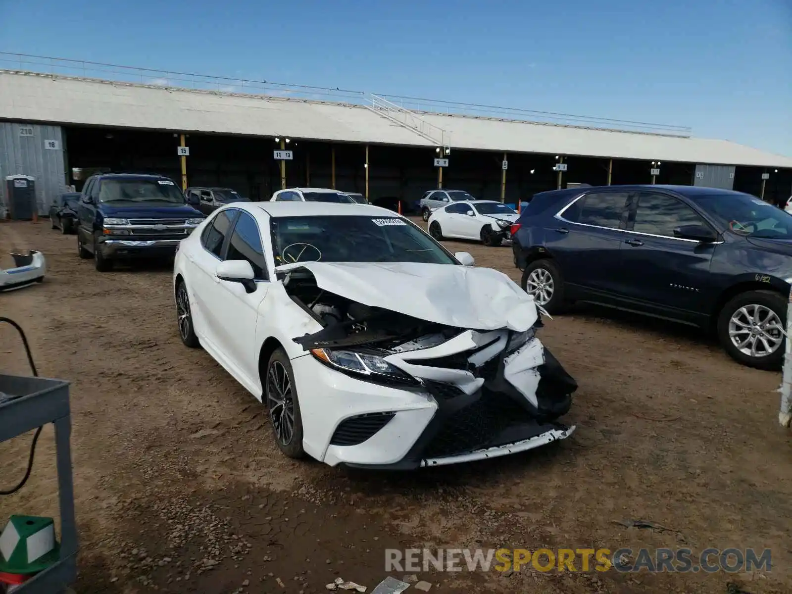 1 Photograph of a damaged car 4T1B11HK1KU836649 TOYOTA CAMRY 2019