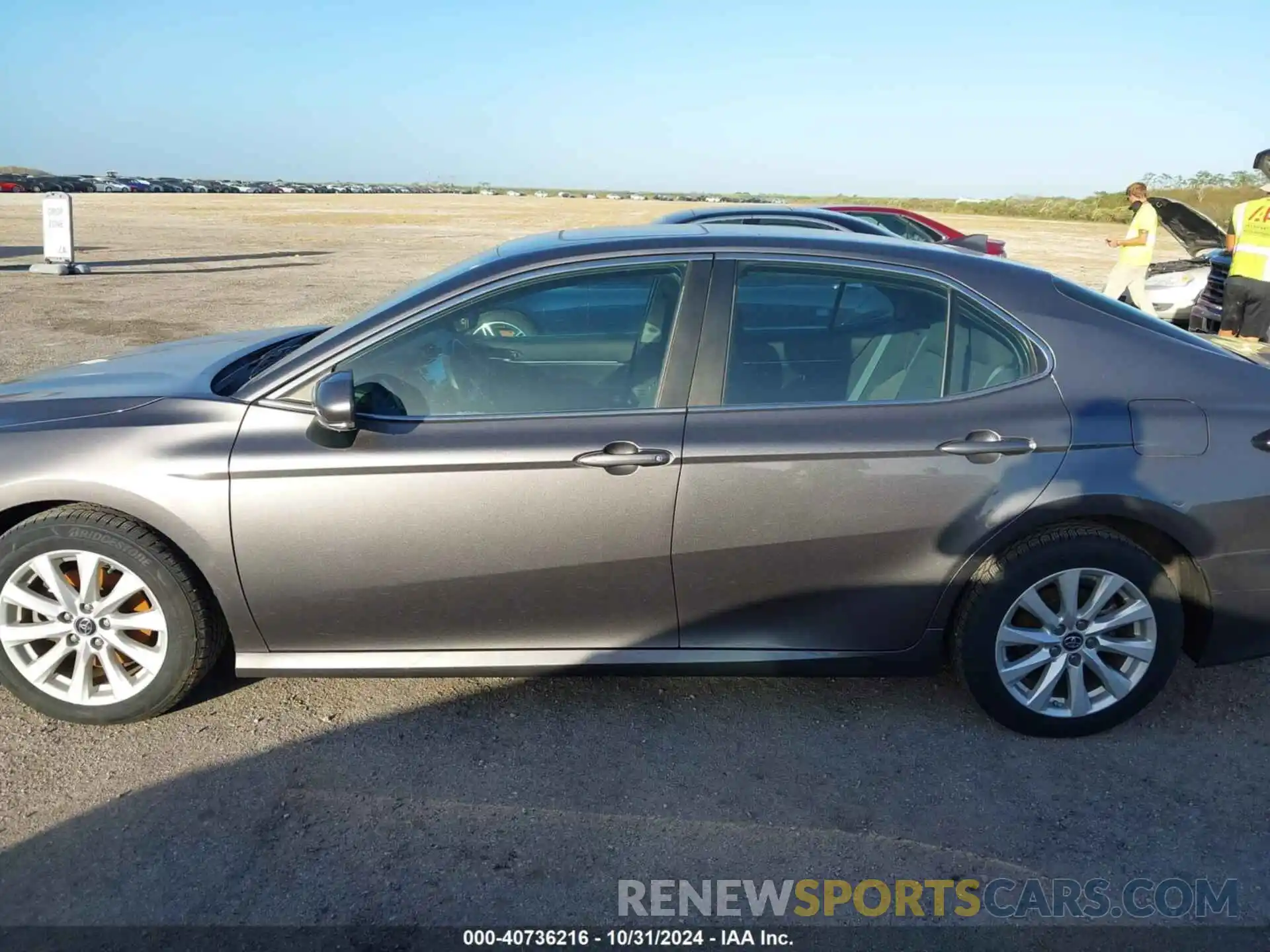 14 Photograph of a damaged car 4T1B11HK1KU838546 TOYOTA CAMRY 2019