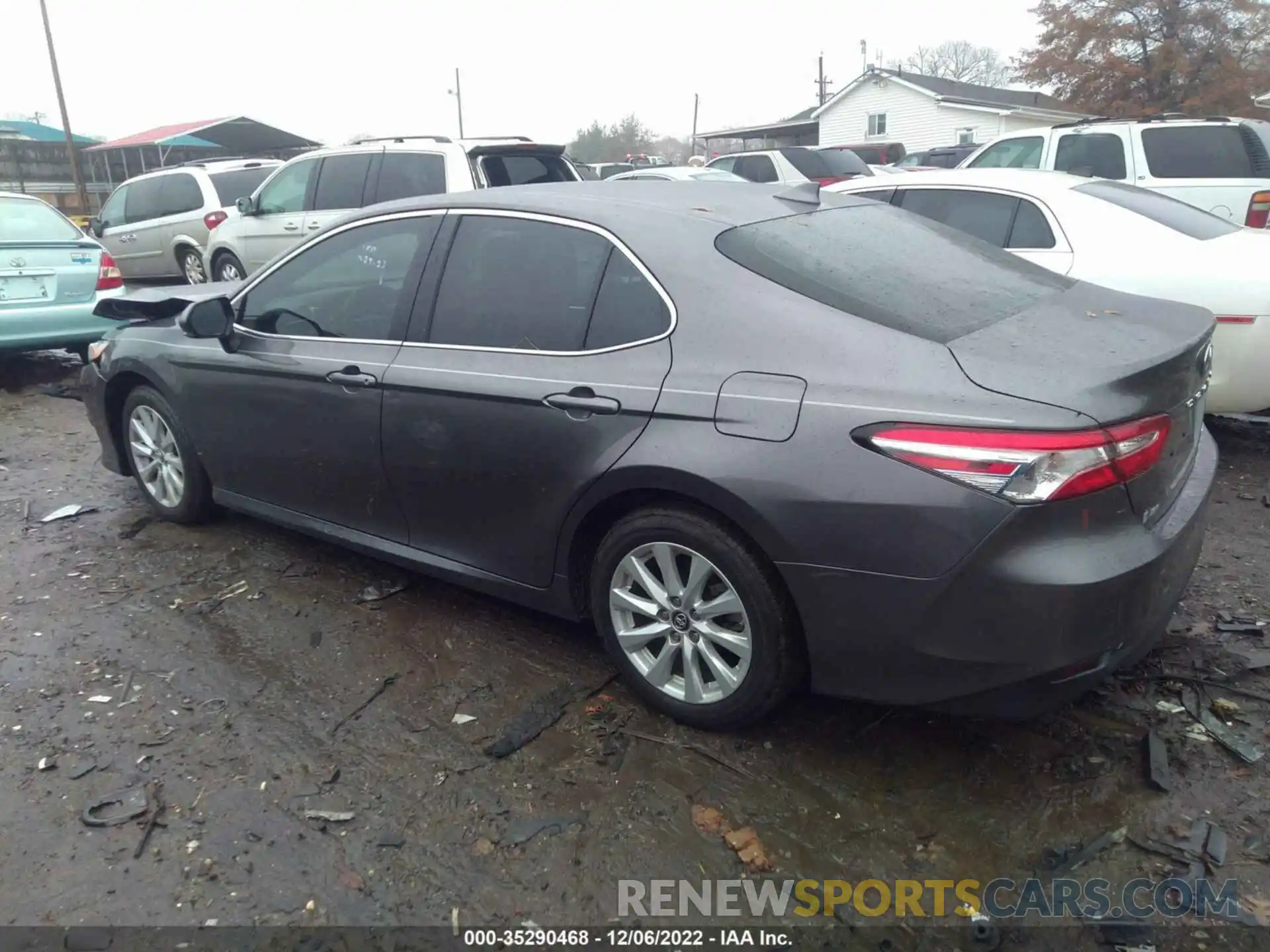 3 Photograph of a damaged car 4T1B11HK1KU842533 TOYOTA CAMRY 2019