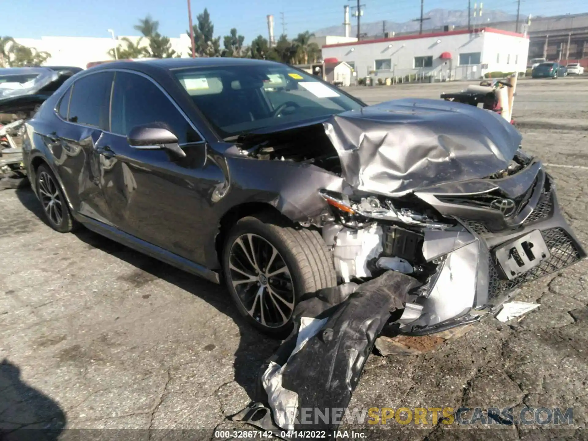 1 Photograph of a damaged car 4T1B11HK1KU845965 TOYOTA CAMRY 2019