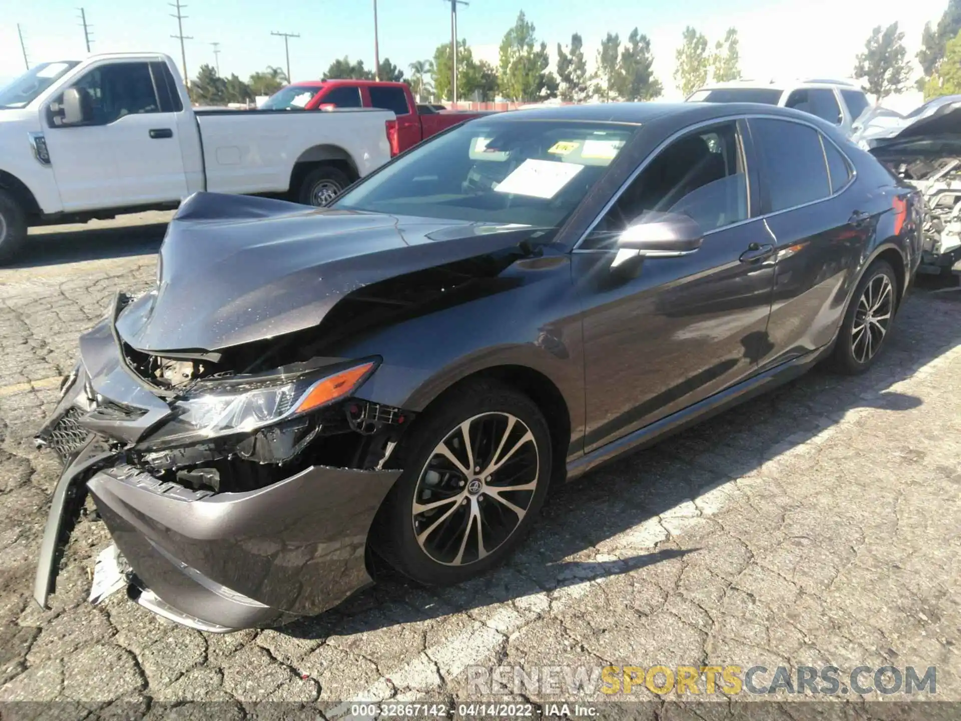 2 Photograph of a damaged car 4T1B11HK1KU845965 TOYOTA CAMRY 2019