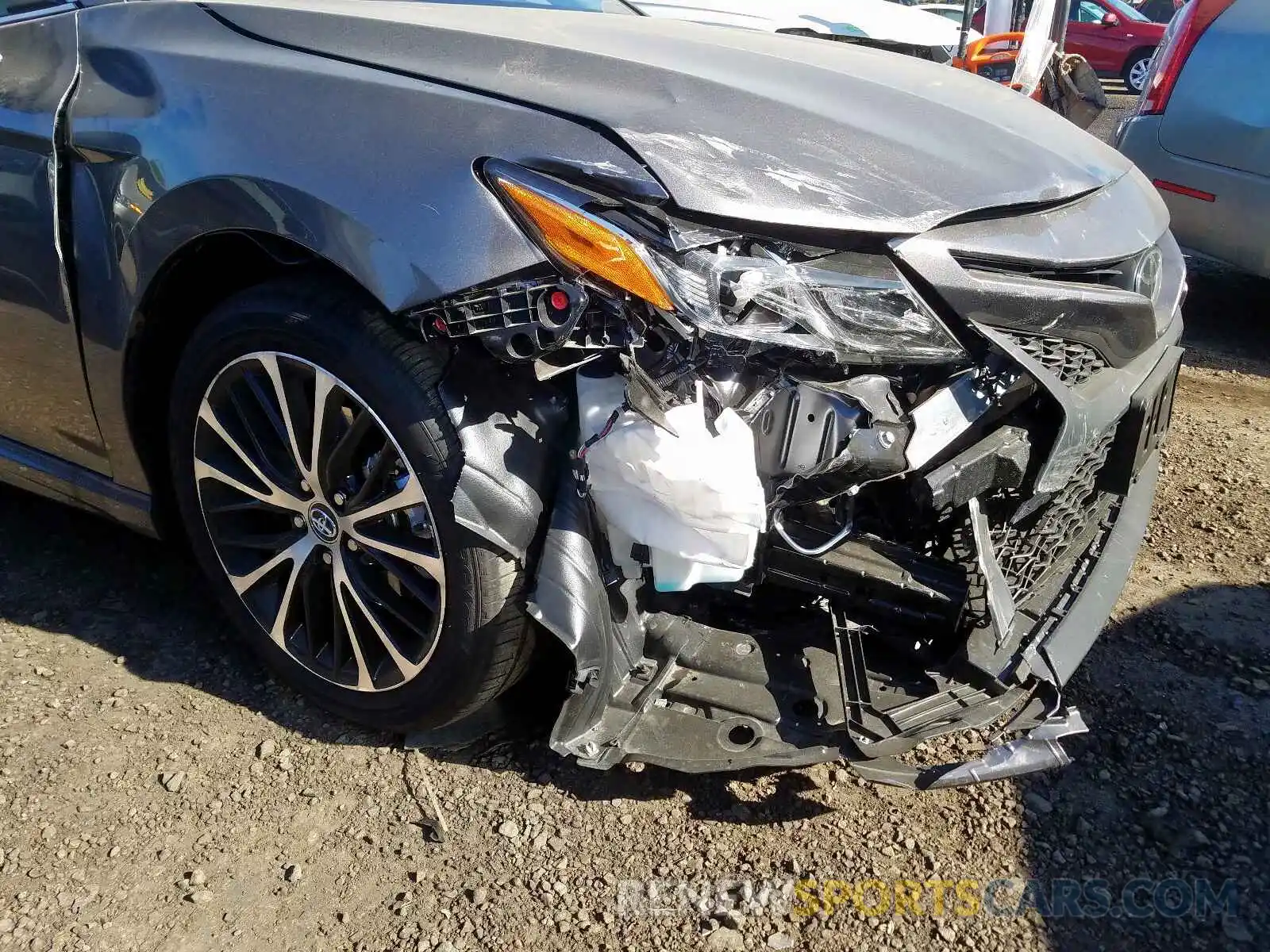 9 Photograph of a damaged car 4T1B11HK1KU846274 TOYOTA CAMRY 2019