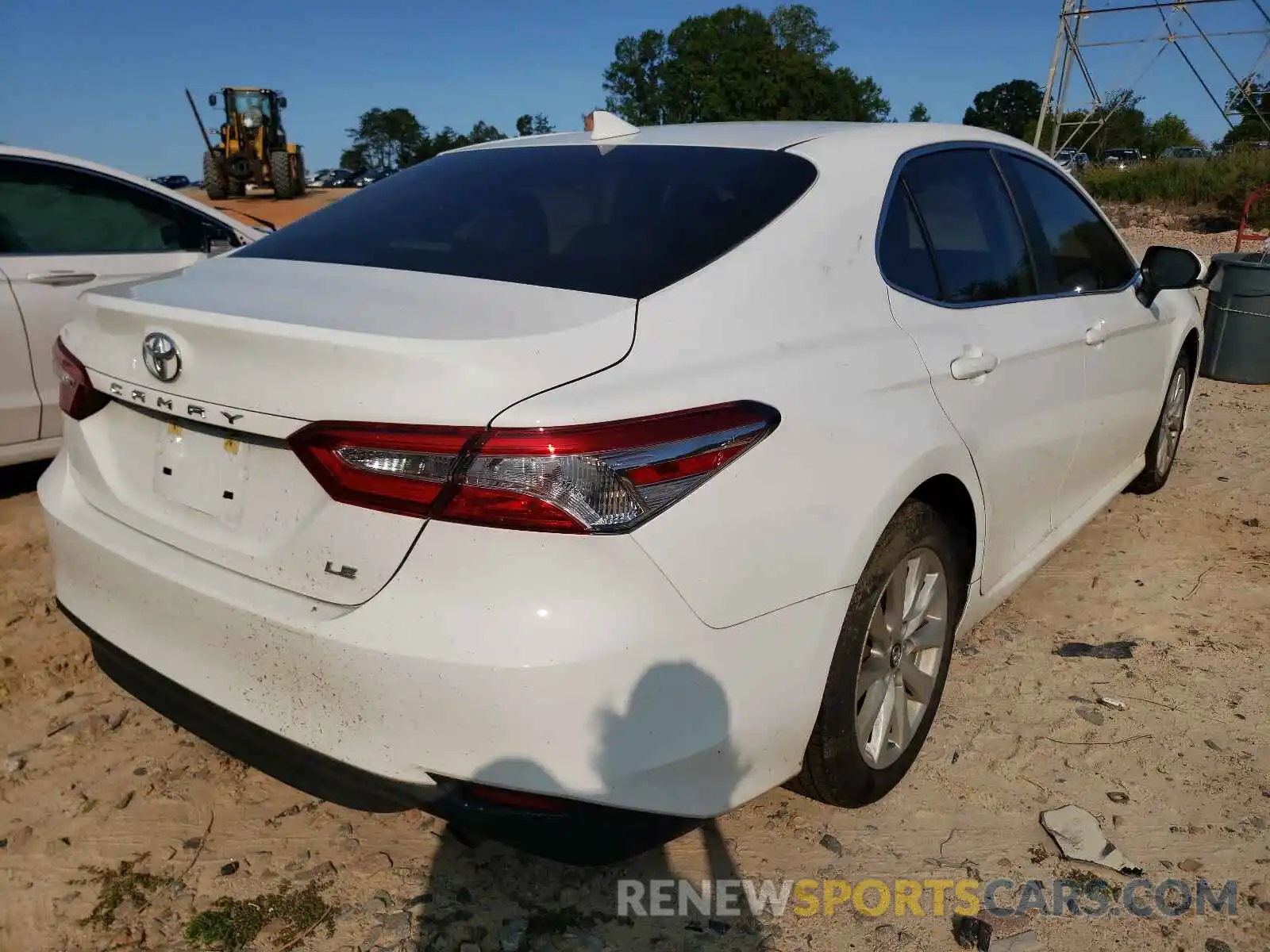 4 Photograph of a damaged car 4T1B11HK1KU851040 TOYOTA CAMRY 2019