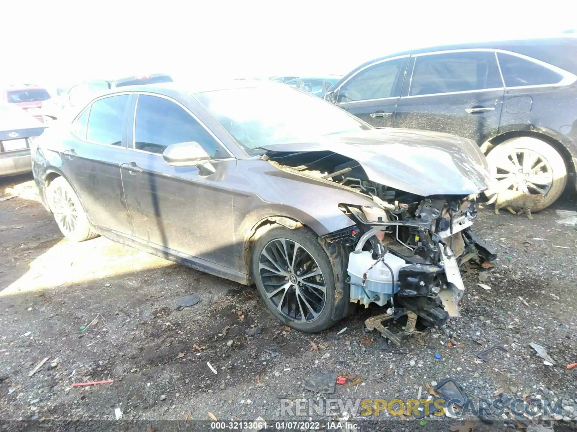 1 Photograph of a damaged car 4T1B11HK1KU853127 TOYOTA CAMRY 2019