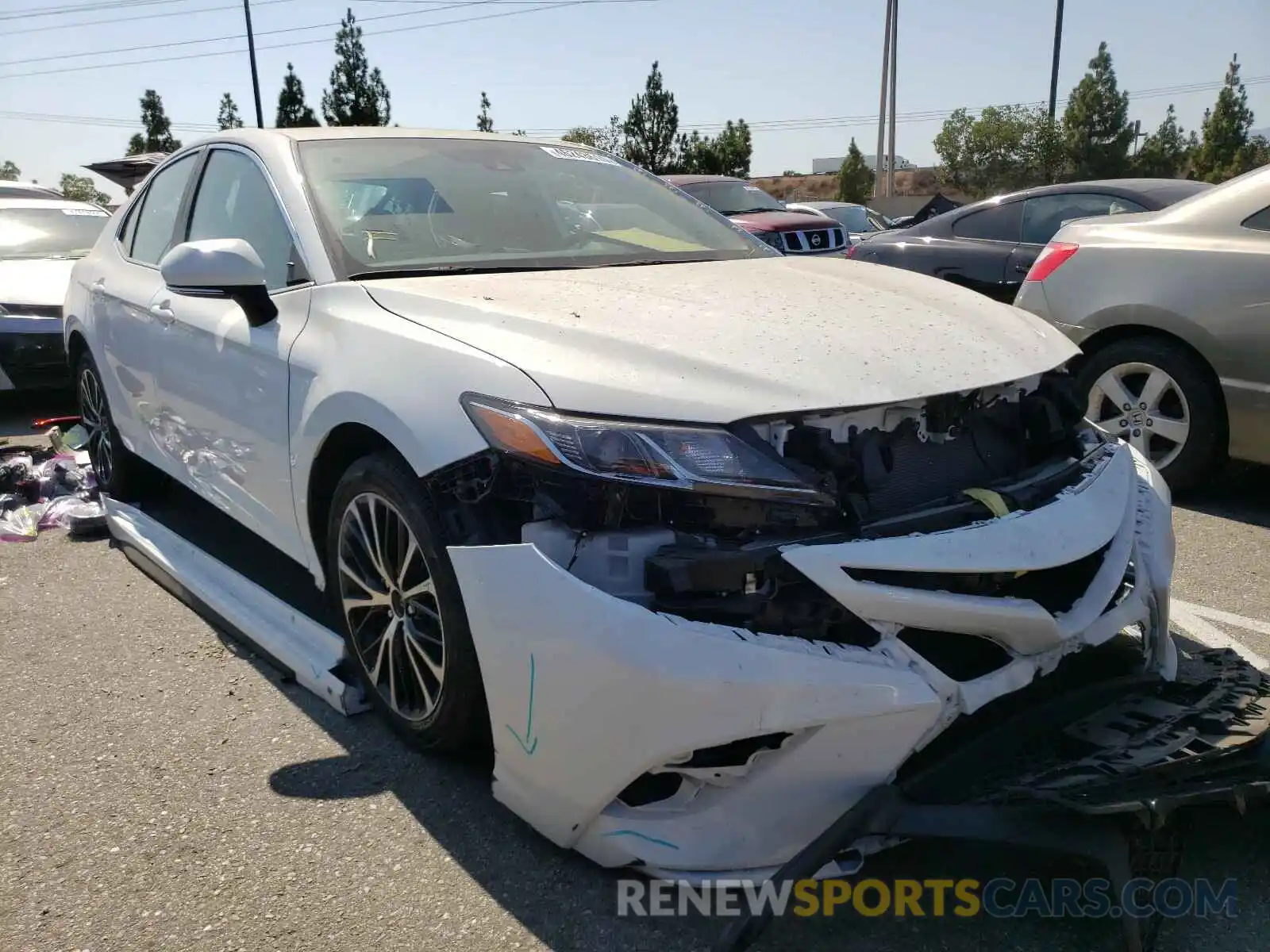 1 Photograph of a damaged car 4T1B11HK1KU853483 TOYOTA CAMRY 2019