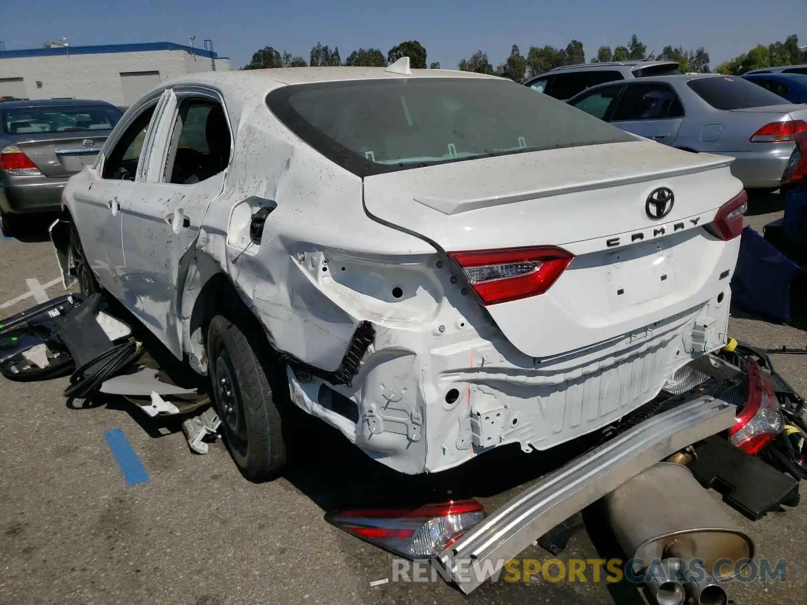 3 Photograph of a damaged car 4T1B11HK1KU853483 TOYOTA CAMRY 2019