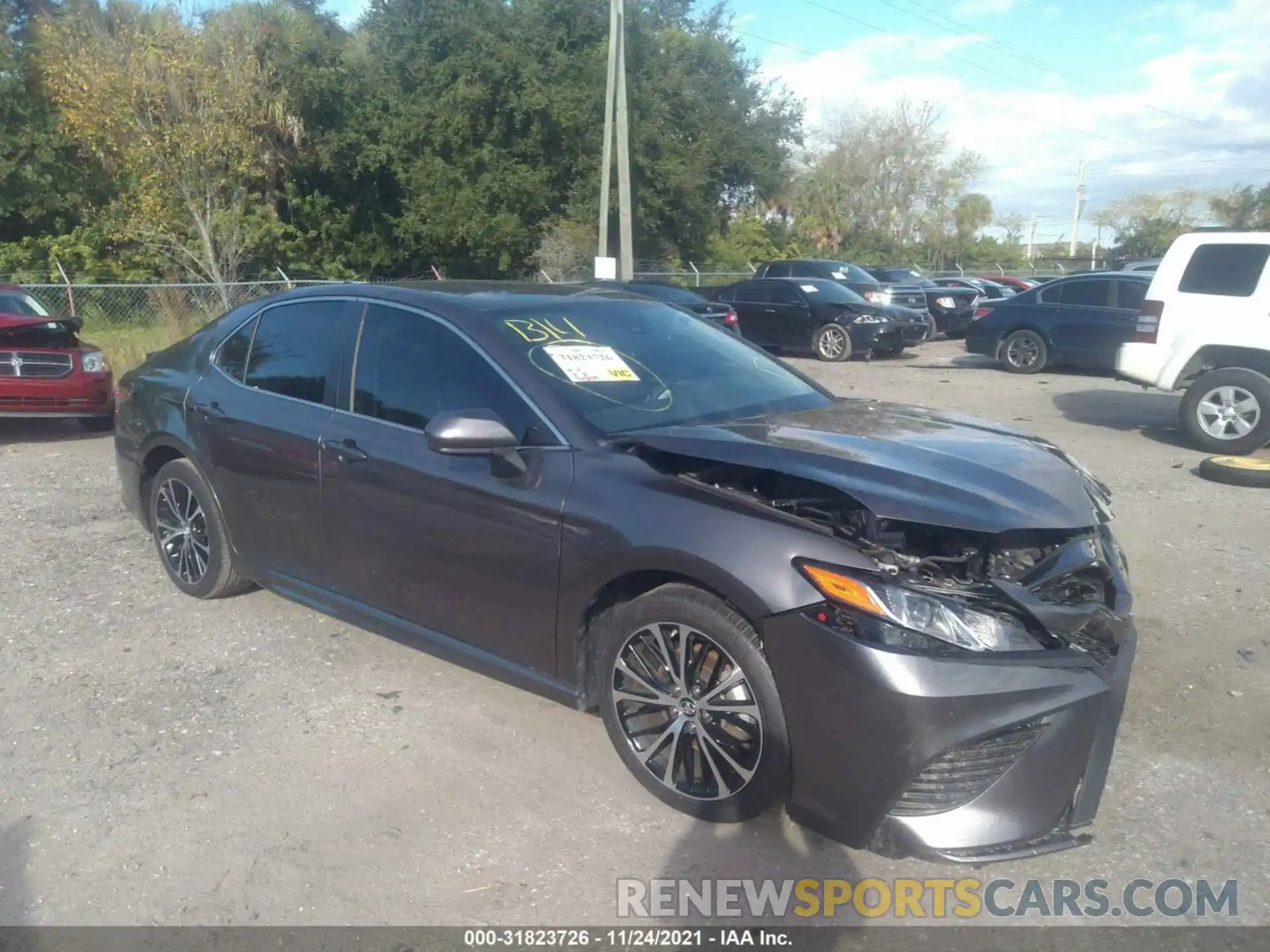 1 Photograph of a damaged car 4T1B11HK1KU854360 TOYOTA CAMRY 2019