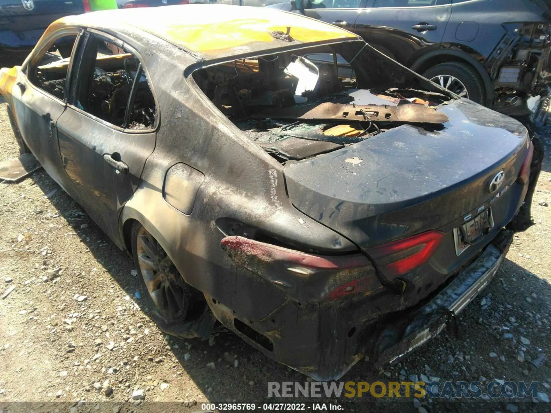 3 Photograph of a damaged car 4T1B11HK1KU856089 TOYOTA CAMRY 2019
