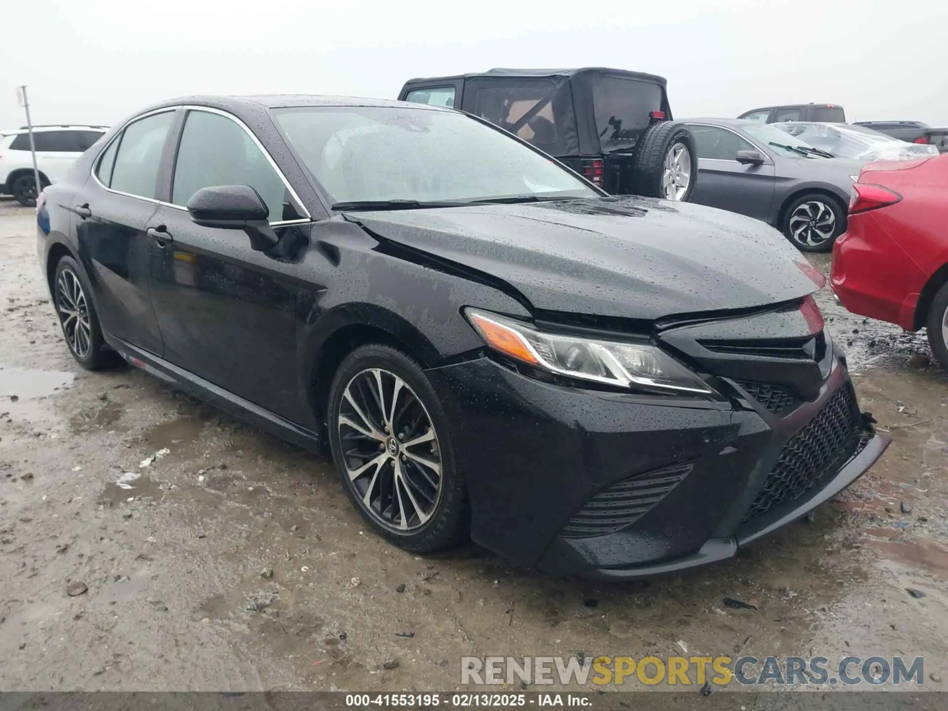 1 Photograph of a damaged car 4T1B11HK2KU166206 TOYOTA CAMRY 2019