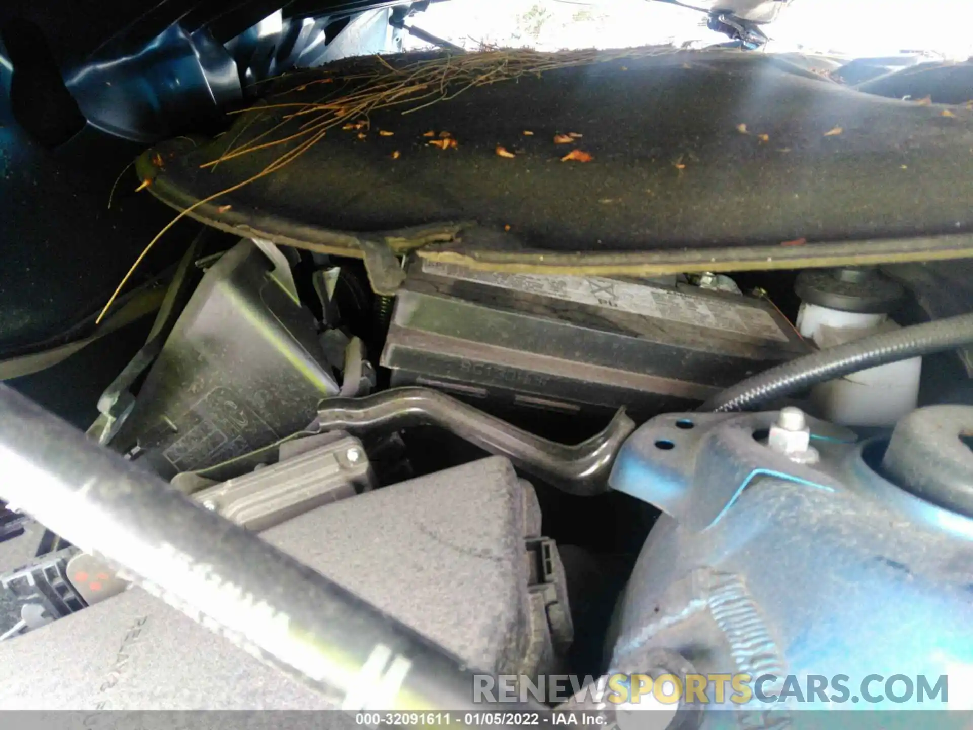 10 Photograph of a damaged car 4T1B11HK2KU169087 TOYOTA CAMRY 2019