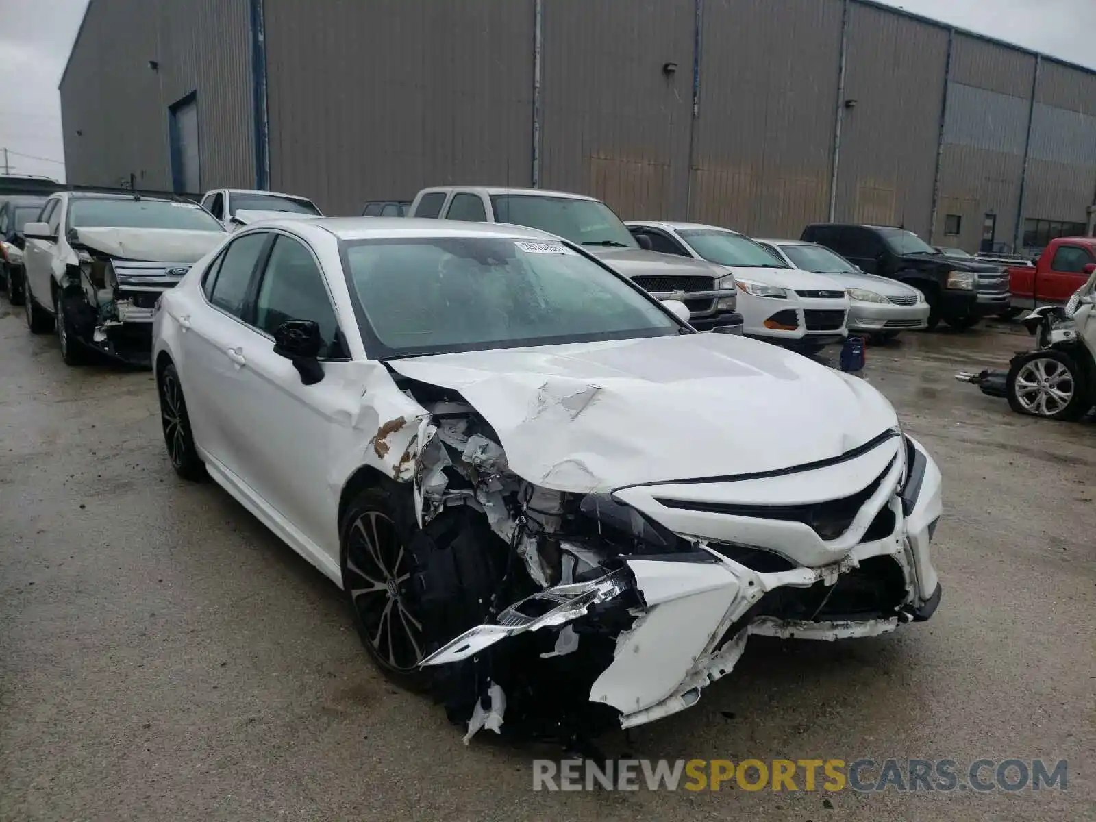 1 Photograph of a damaged car 4T1B11HK2KU169736 TOYOTA CAMRY 2019