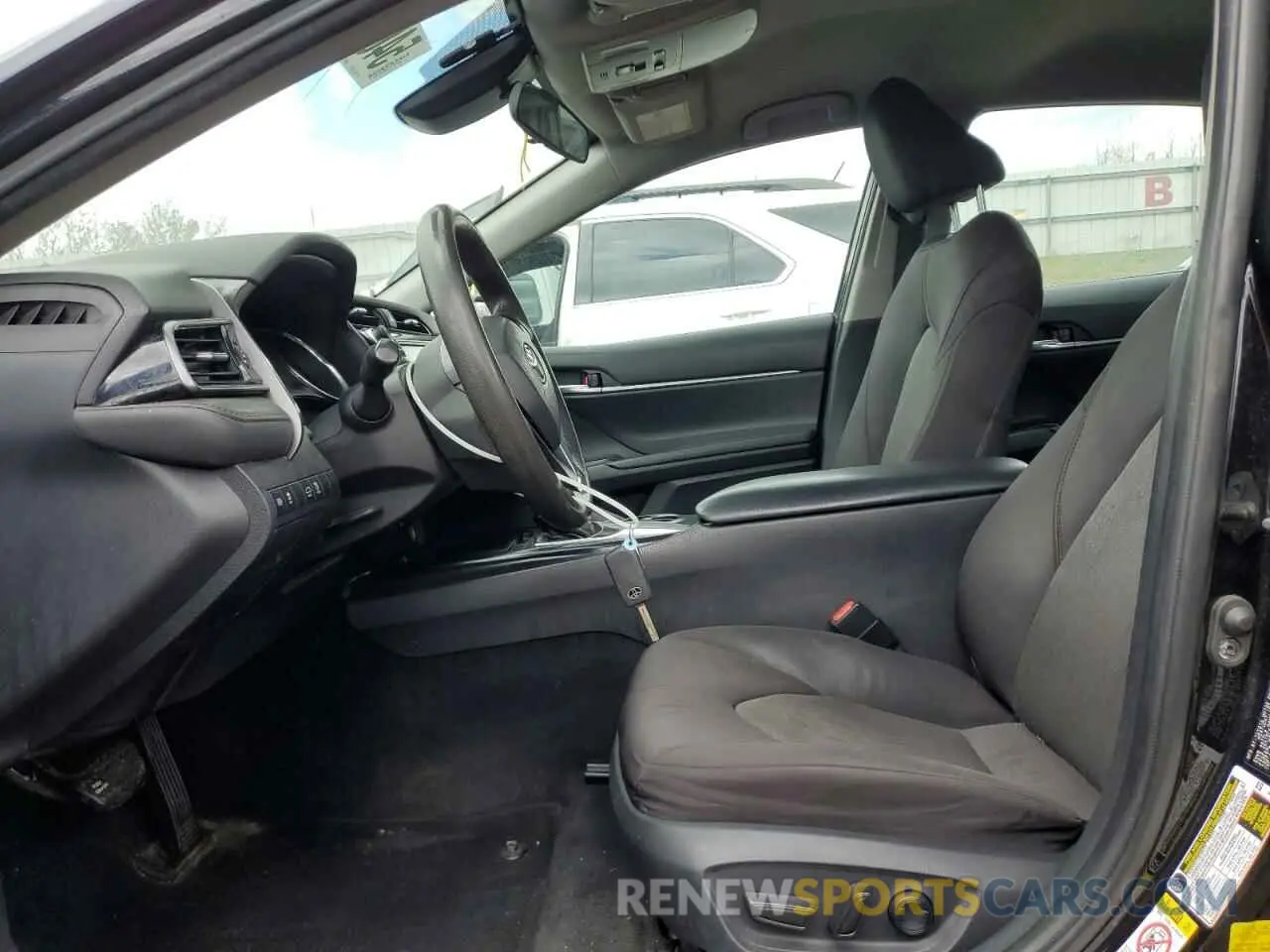 7 Photograph of a damaged car 4T1B11HK2KU171616 TOYOTA CAMRY 2019