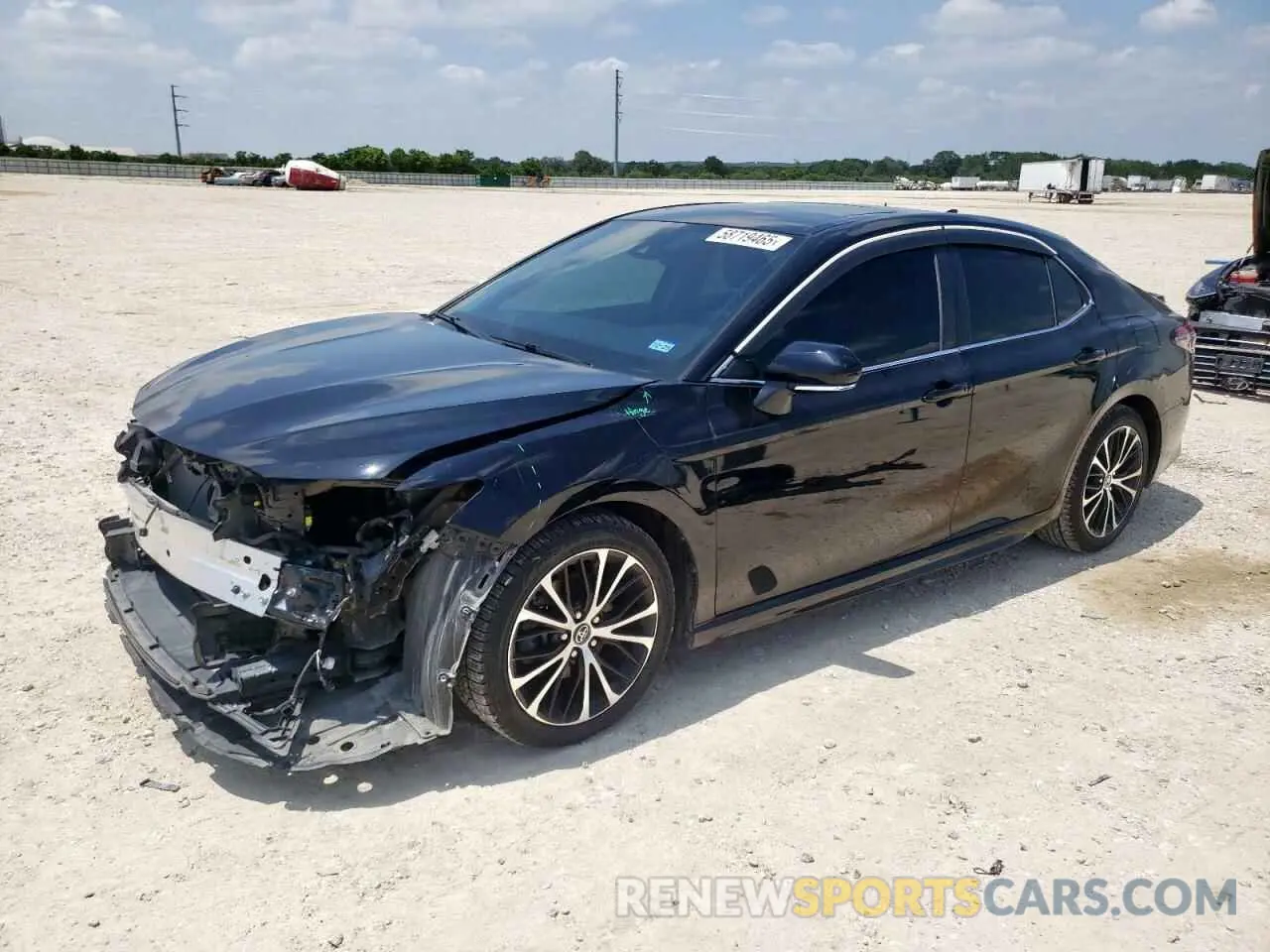 1 Photograph of a damaged car 4T1B11HK2KU175729 TOYOTA CAMRY 2019