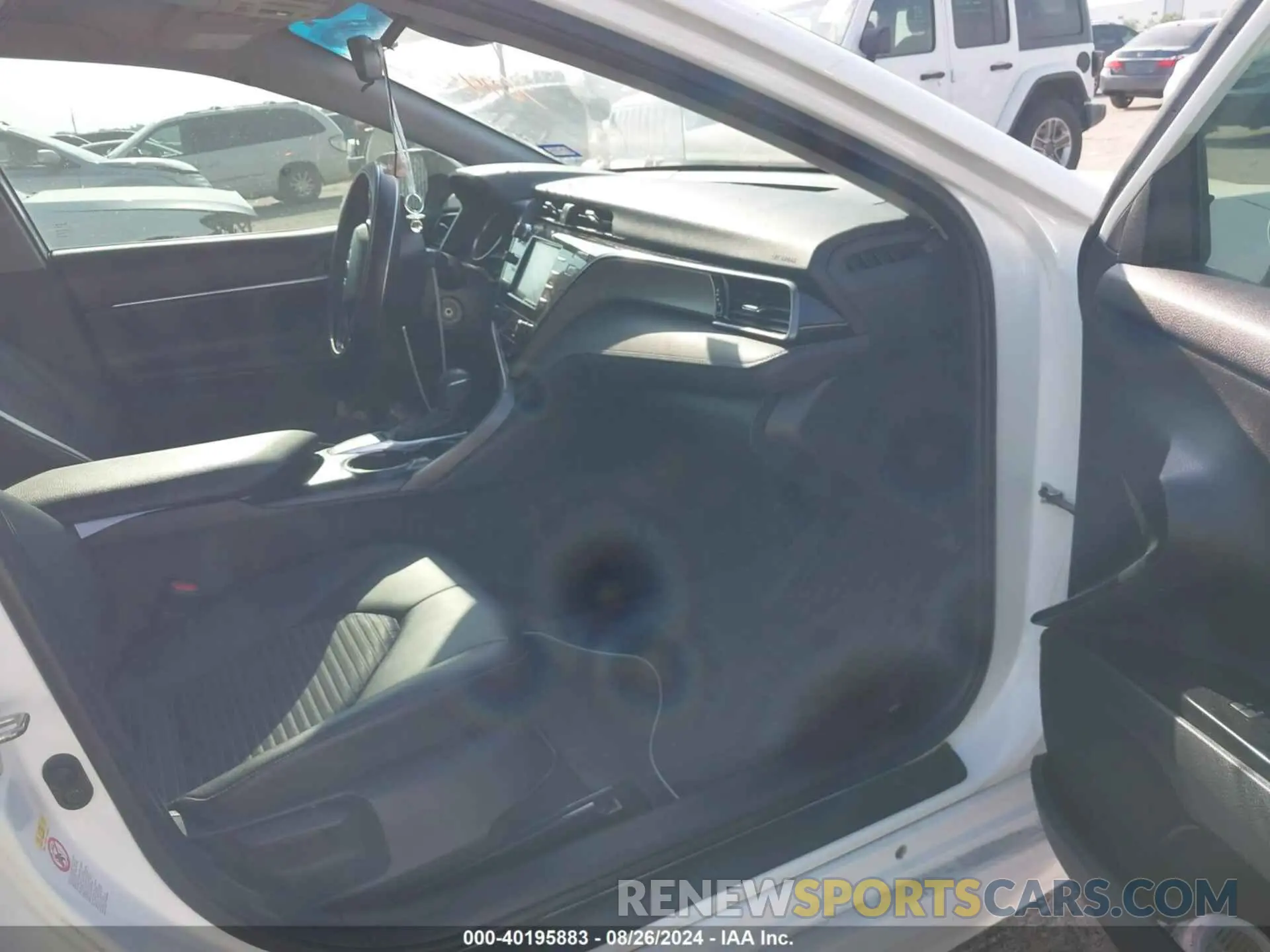 5 Photograph of a damaged car 4T1B11HK2KU176251 TOYOTA CAMRY 2019