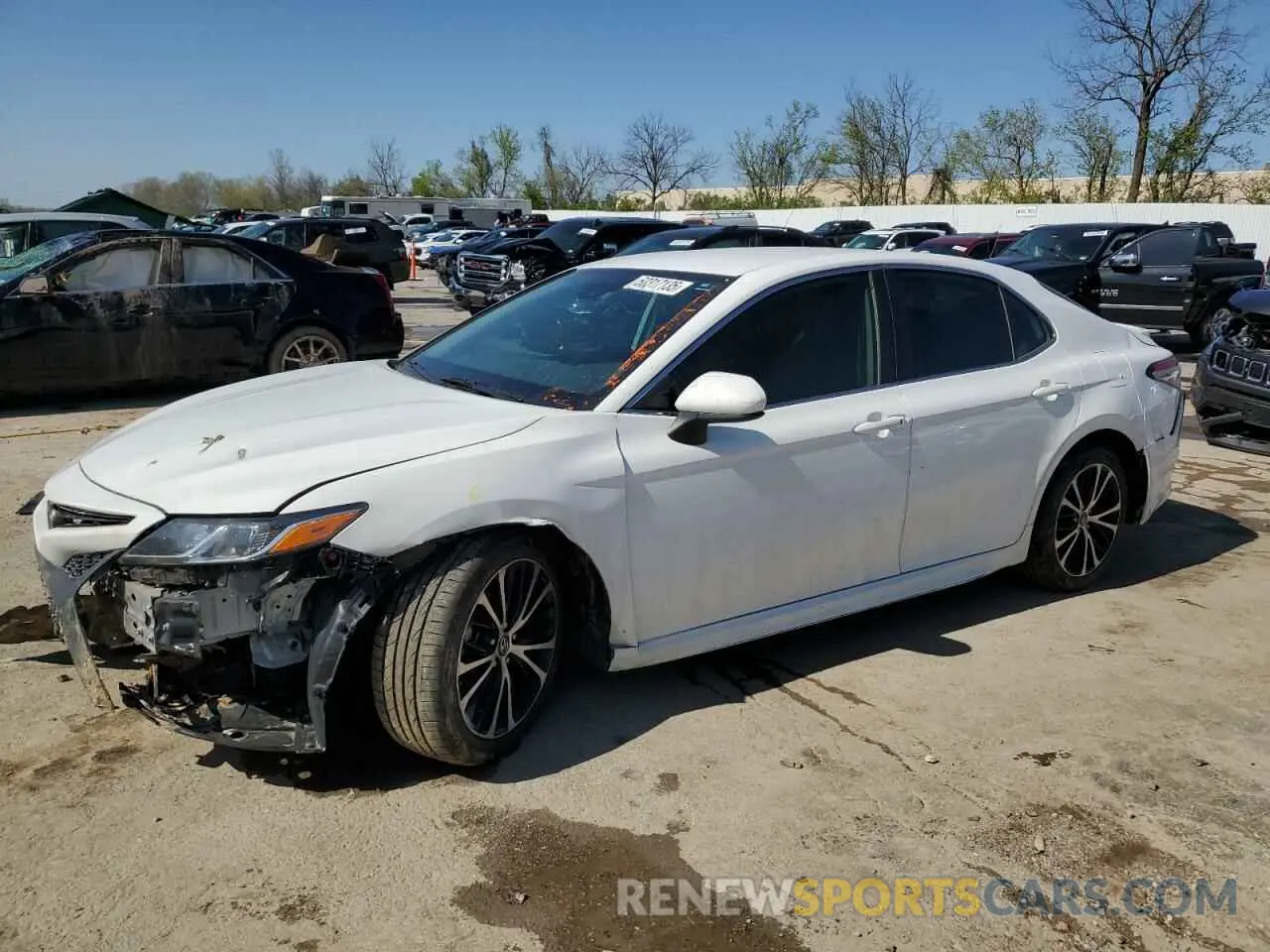 1 Photograph of a damaged car 4T1B11HK2KU180168 TOYOTA CAMRY 2019