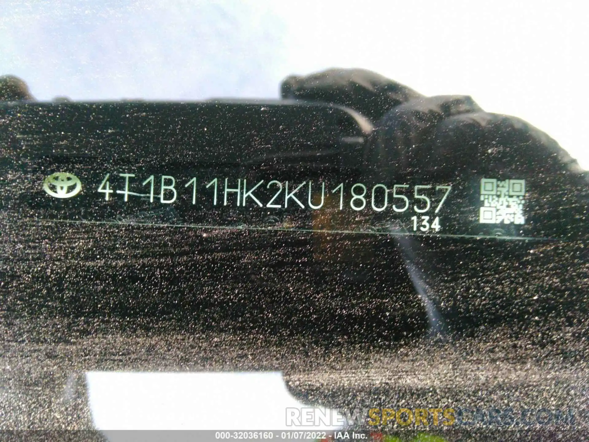 9 Photograph of a damaged car 4T1B11HK2KU180557 TOYOTA CAMRY 2019