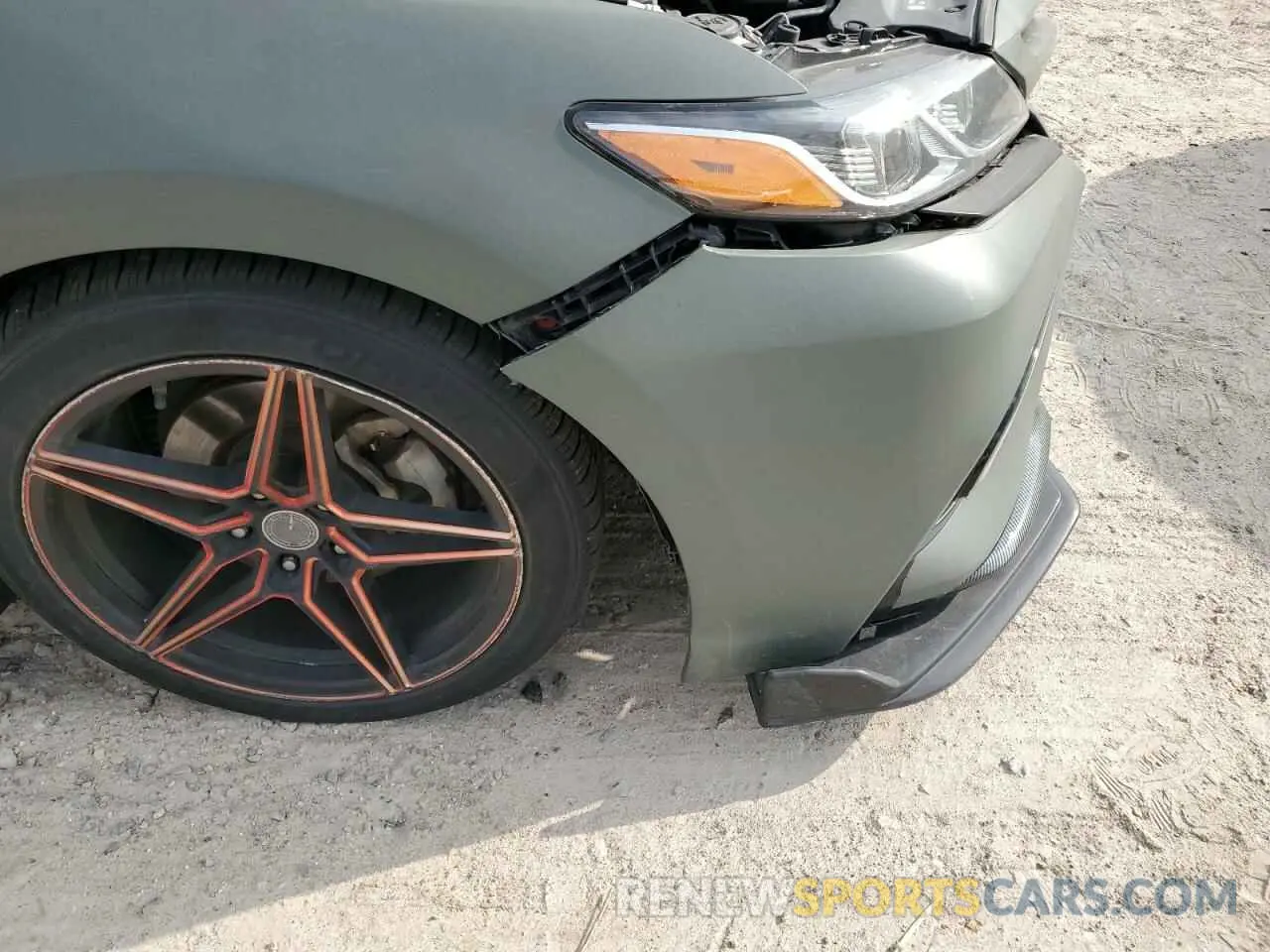 10 Photograph of a damaged car 4T1B11HK2KU183832 TOYOTA CAMRY 2019