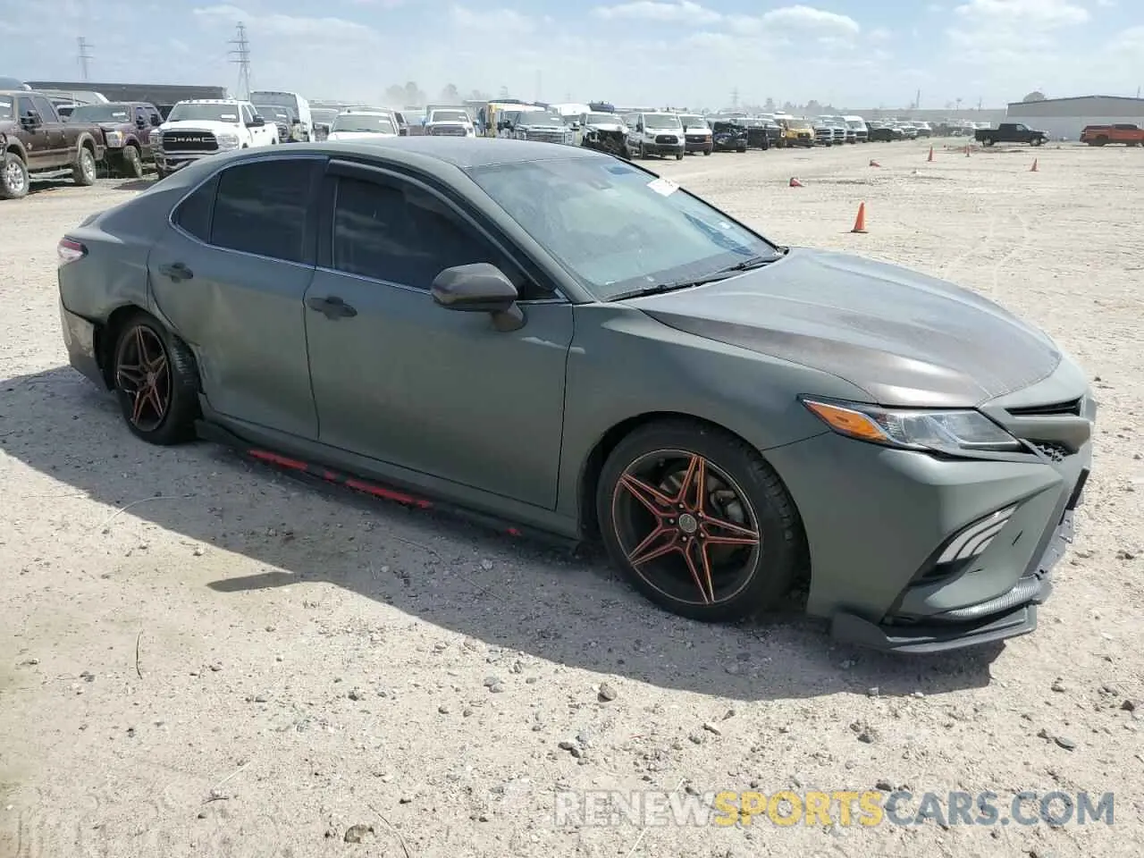 4 Photograph of a damaged car 4T1B11HK2KU183832 TOYOTA CAMRY 2019