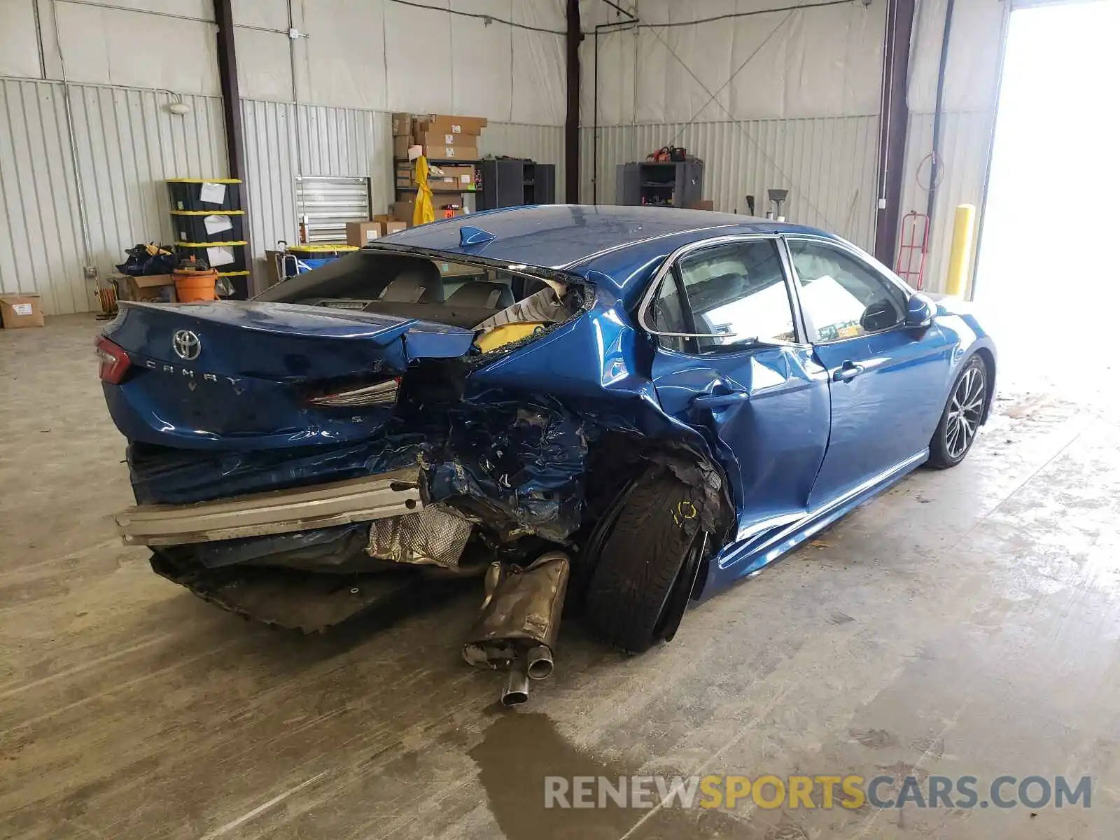 4 Photograph of a damaged car 4T1B11HK2KU183930 TOYOTA CAMRY 2019