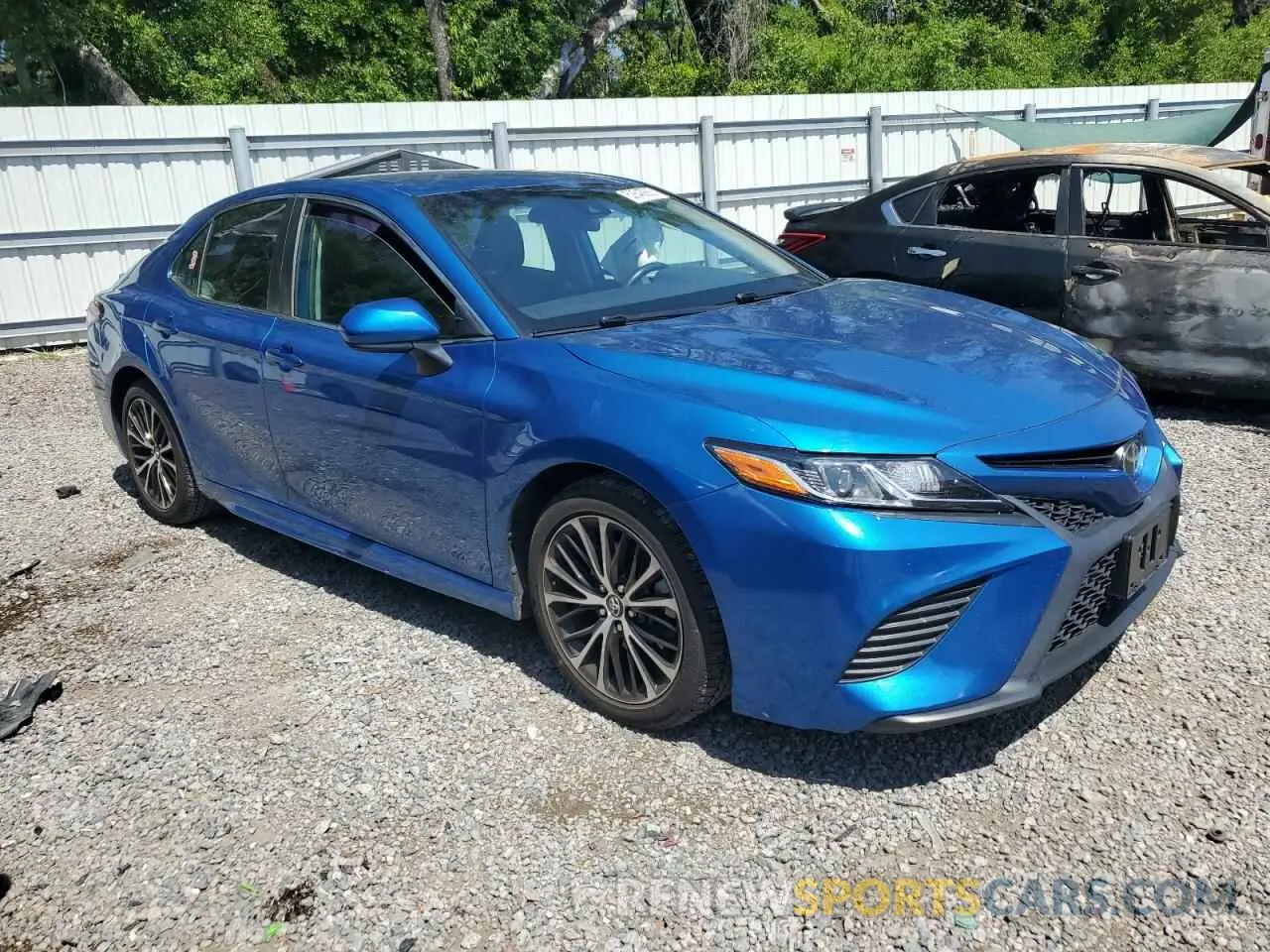 4 Photograph of a damaged car 4T1B11HK2KU188576 TOYOTA CAMRY 2019