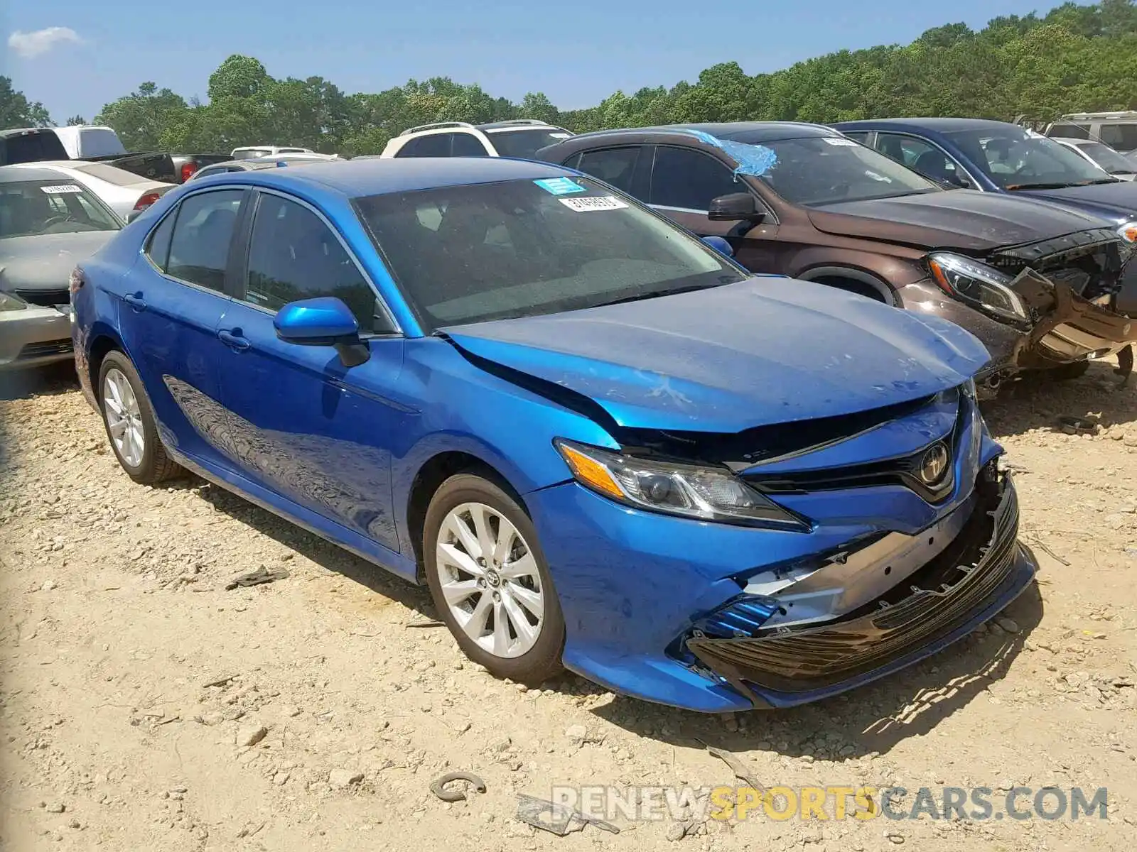 1 Photograph of a damaged car 4T1B11HK2KU195267 TOYOTA CAMRY 2019