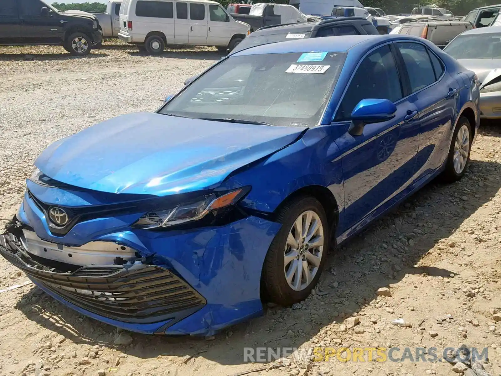 2 Photograph of a damaged car 4T1B11HK2KU195267 TOYOTA CAMRY 2019