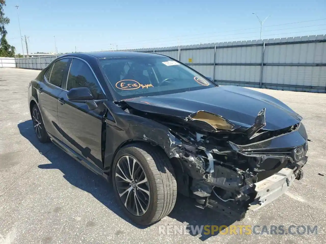 1 Photograph of a damaged car 4T1B11HK2KU196371 TOYOTA CAMRY 2019