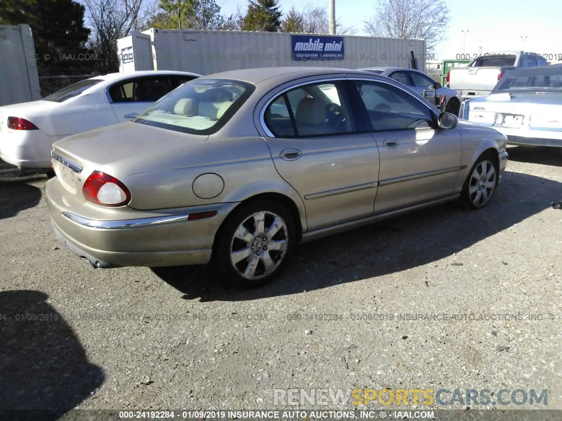 4 Photograph of a damaged car 4T1B11HK2KU196533 TOYOTA CAMRY 2019