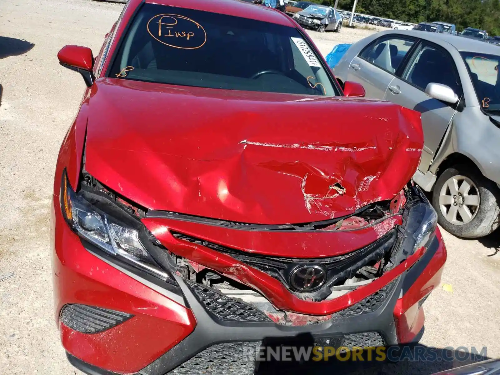 9 Photograph of a damaged car 4T1B11HK2KU198993 TOYOTA CAMRY 2019